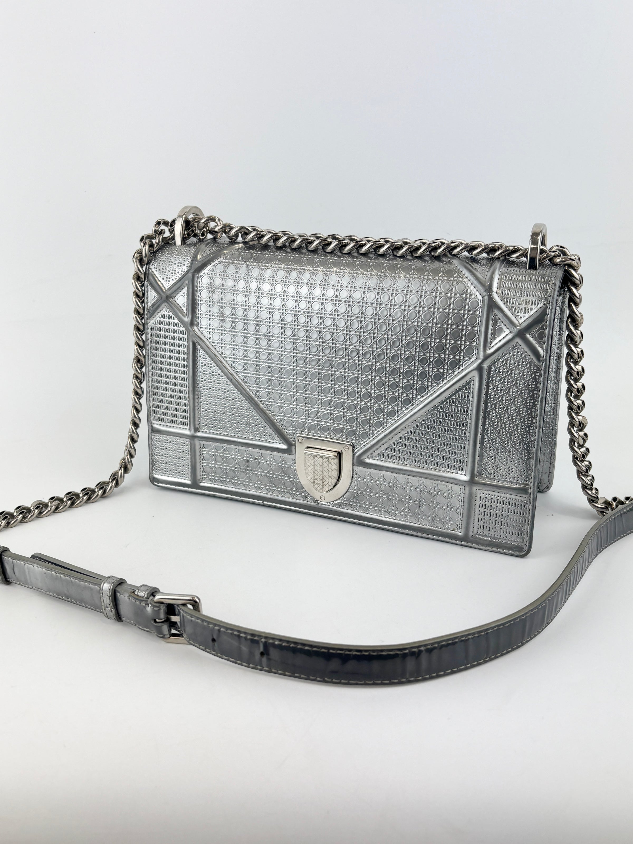 Medium Diorama Bag Silver Metallic Micro Cannage