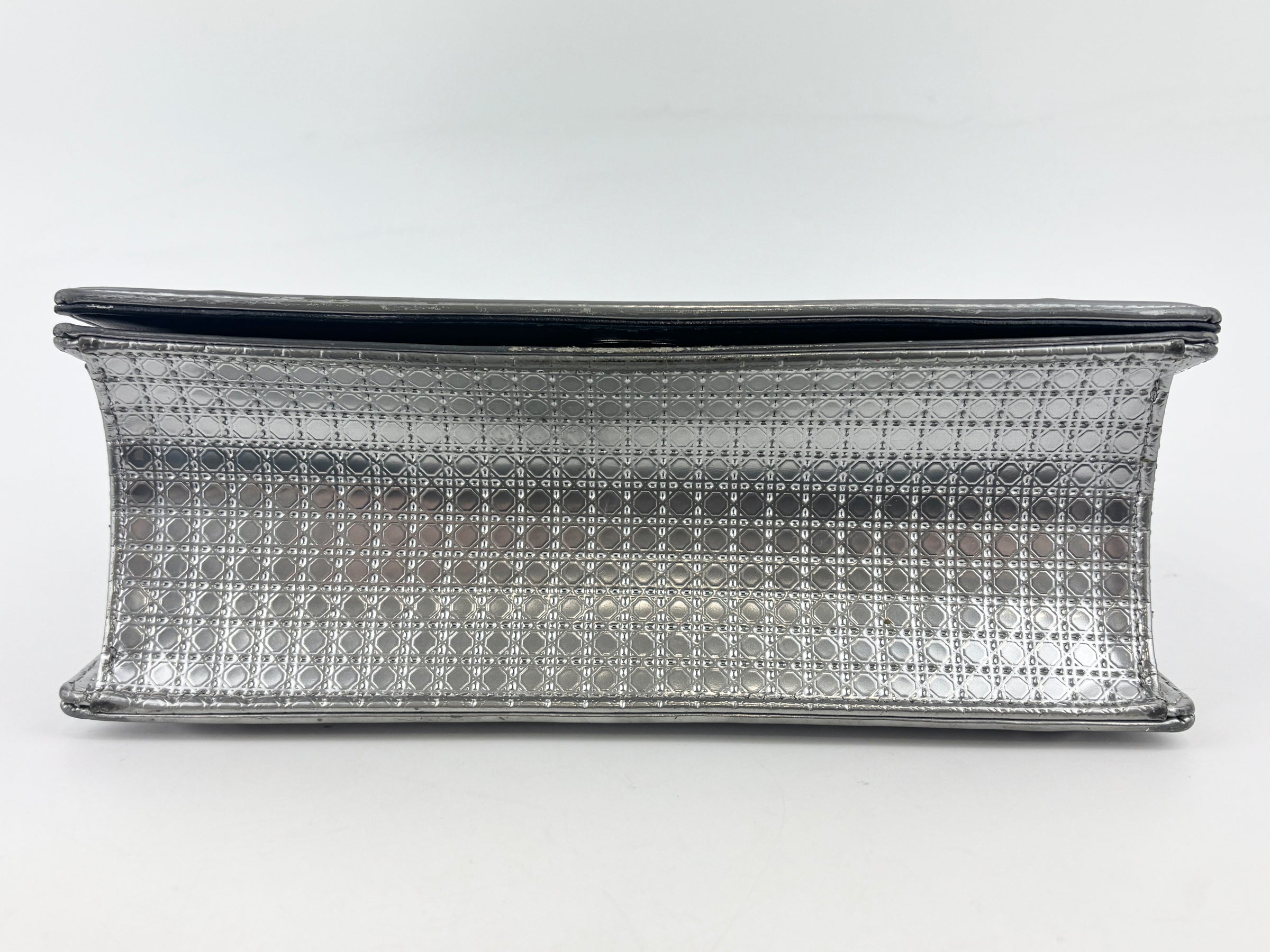 Medium Diorama Bag Silver Metallic Micro Cannage