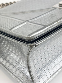 Medium Diorama Bag Silver Metallic Micro Cannage