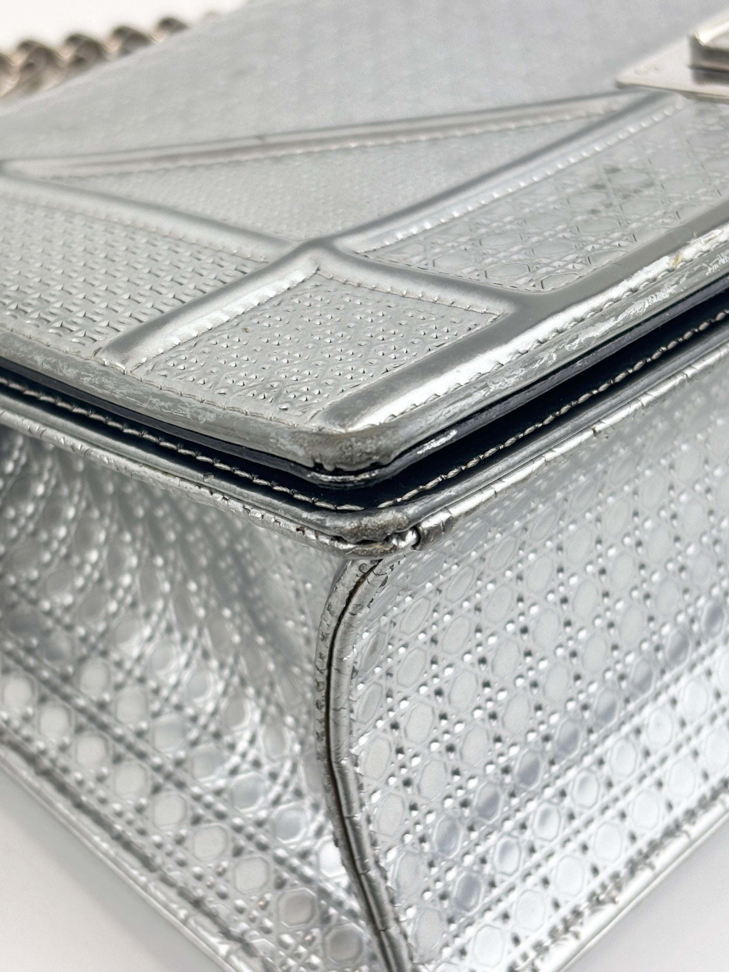 Medium Diorama Bag Silver Metallic Micro Cannage