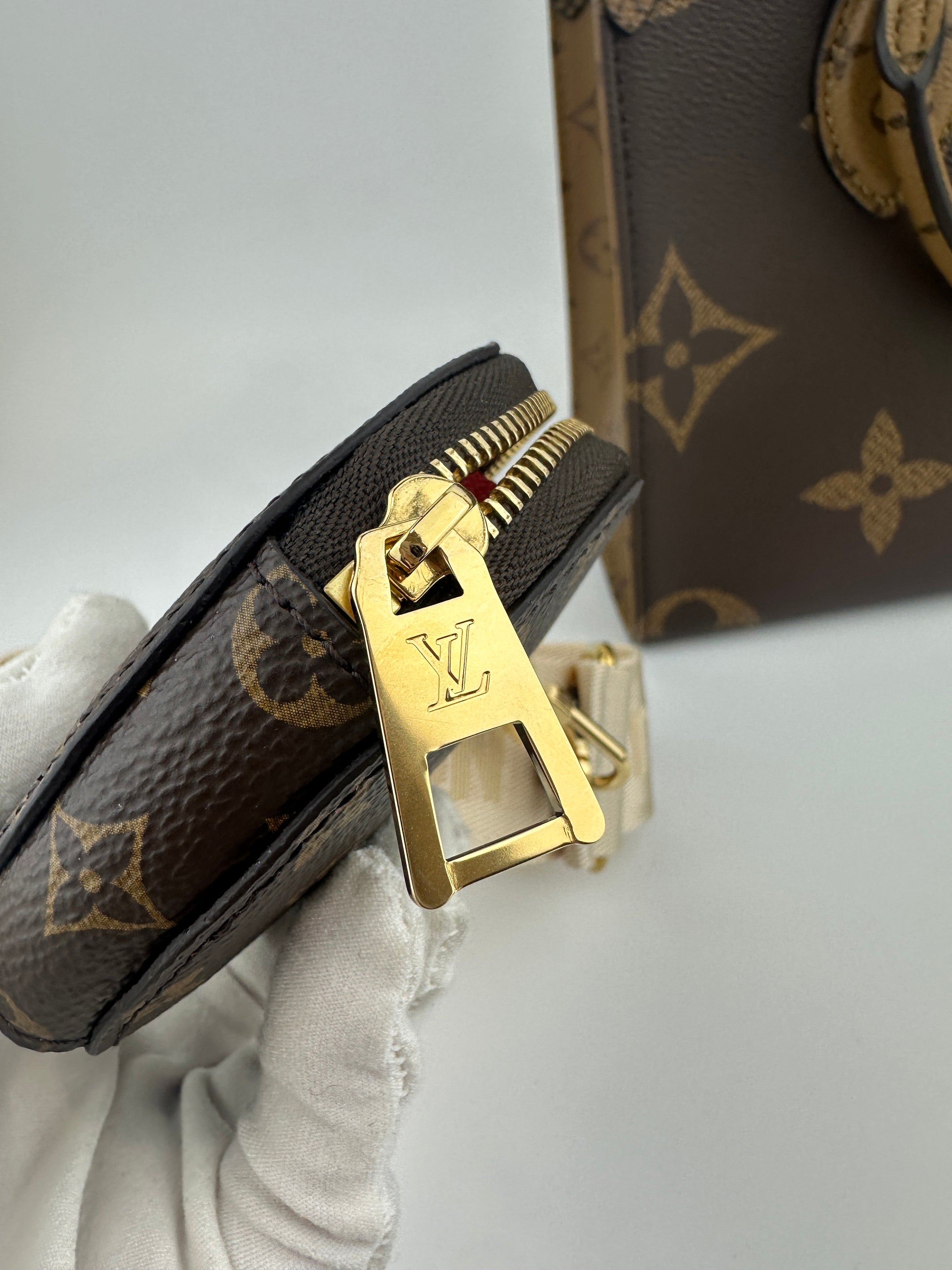 M46373 OnTheGo PM Monogram Reverse Tote Bag (RFID)