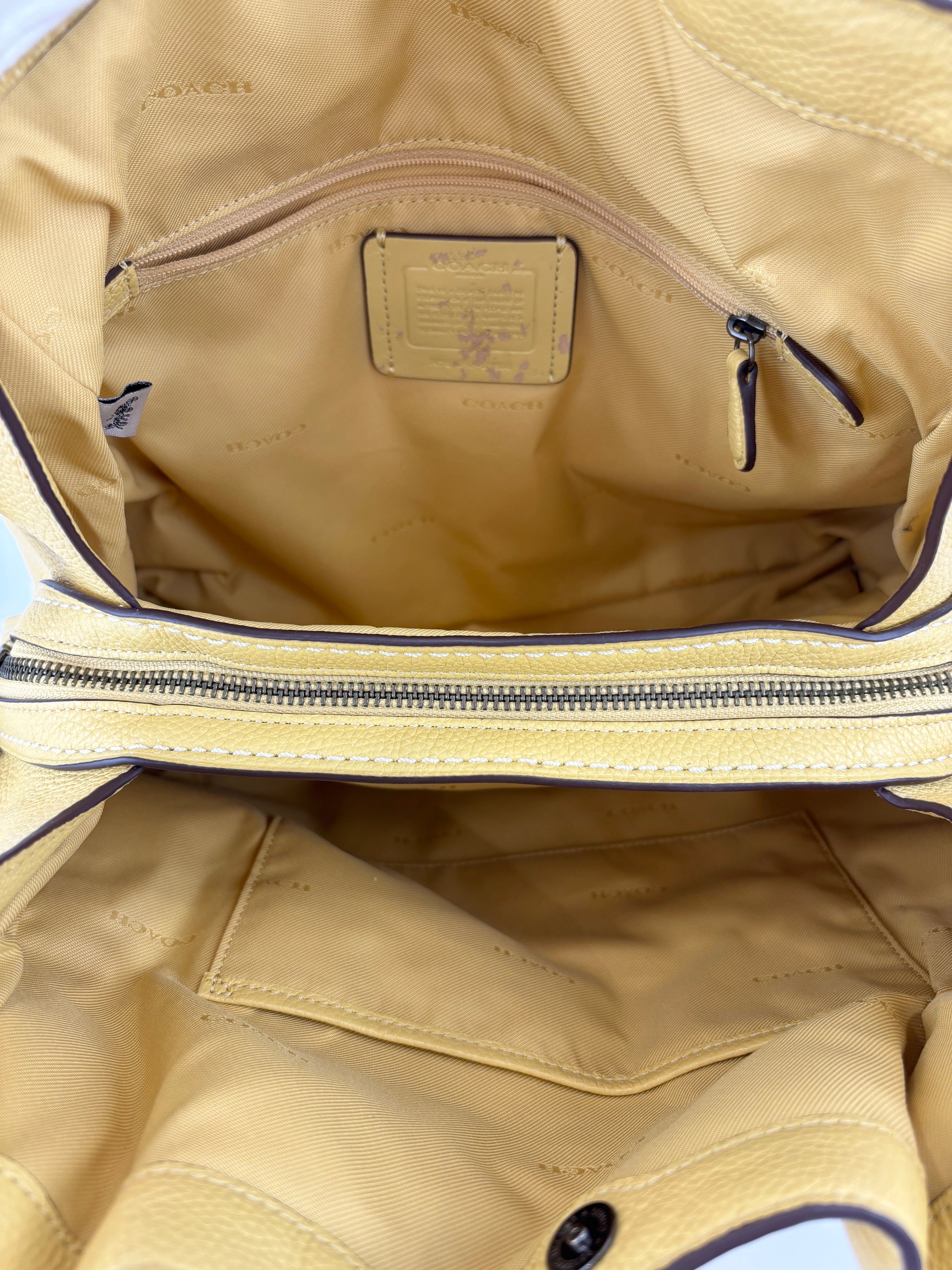 29800 Scalloped Edie 31 in Sunflower Yellow Pebble Leather