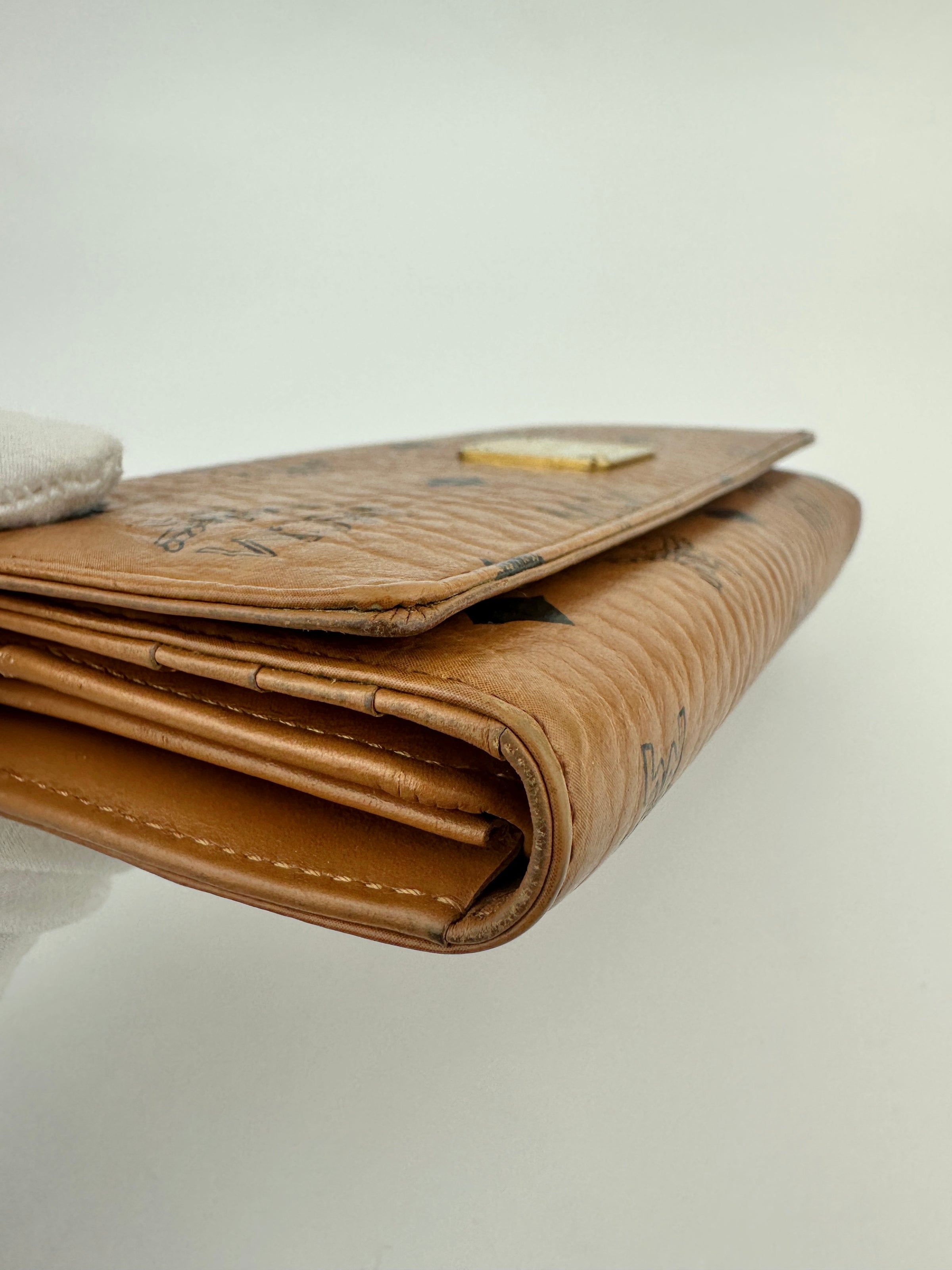 Heritage Line Wallet Synthetic Cognac