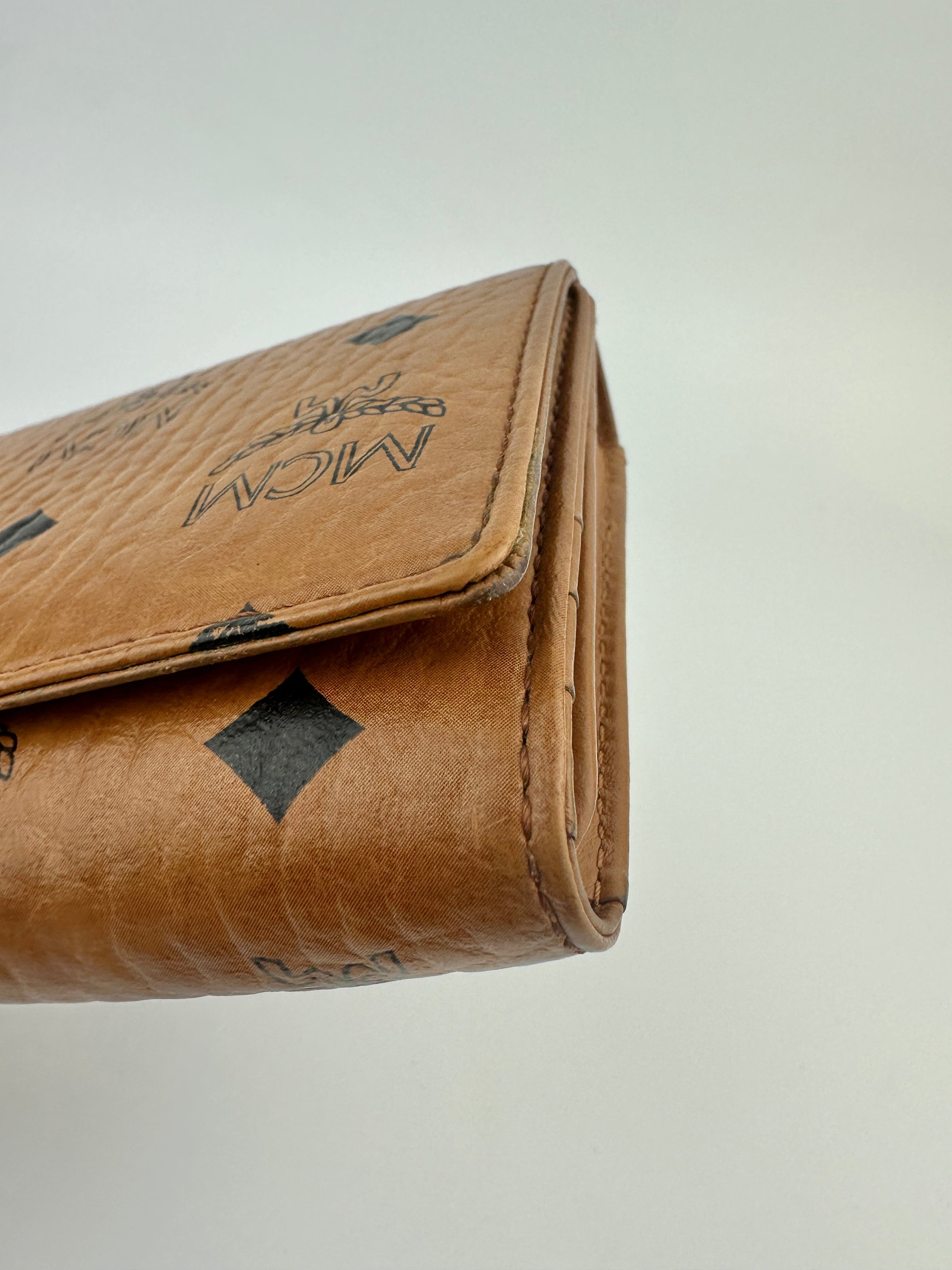 Heritage Line Wallet Synthetic Cognac