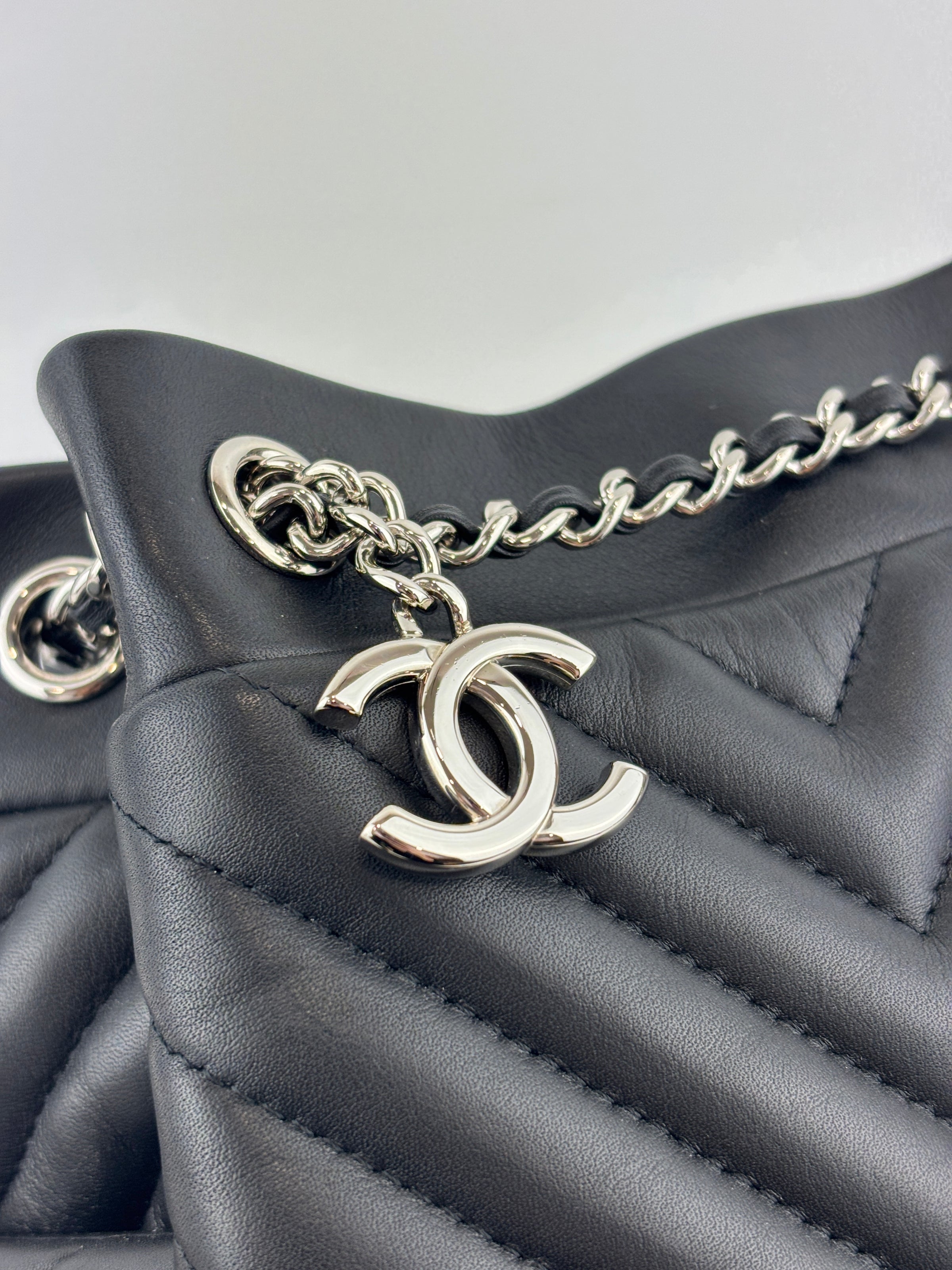 Small Chevron Urban Spirit Drawstring Bucket Bag Black Calfskin SHW - Glampot