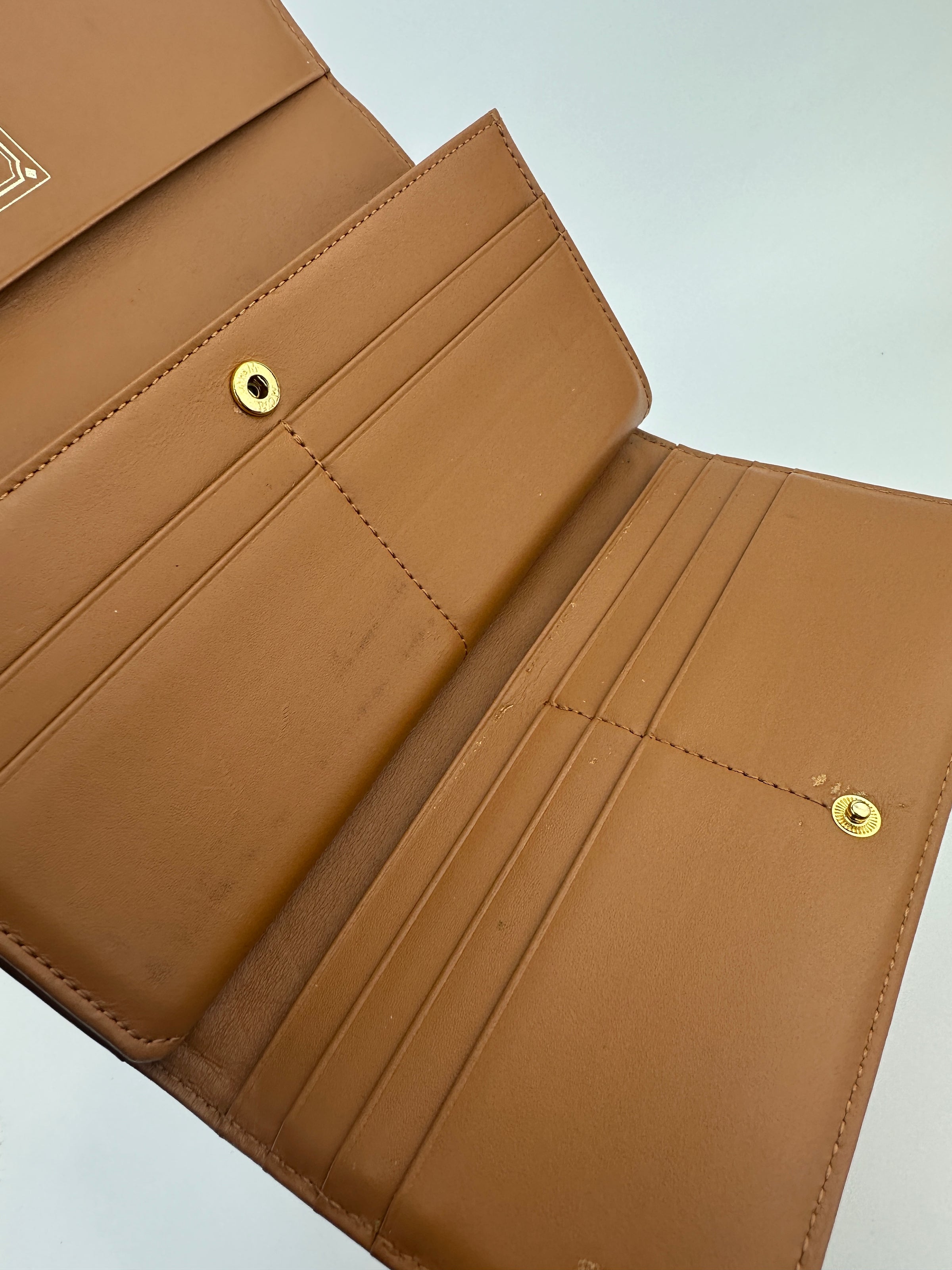 Heritage Line Wallet Synthetic Cognac