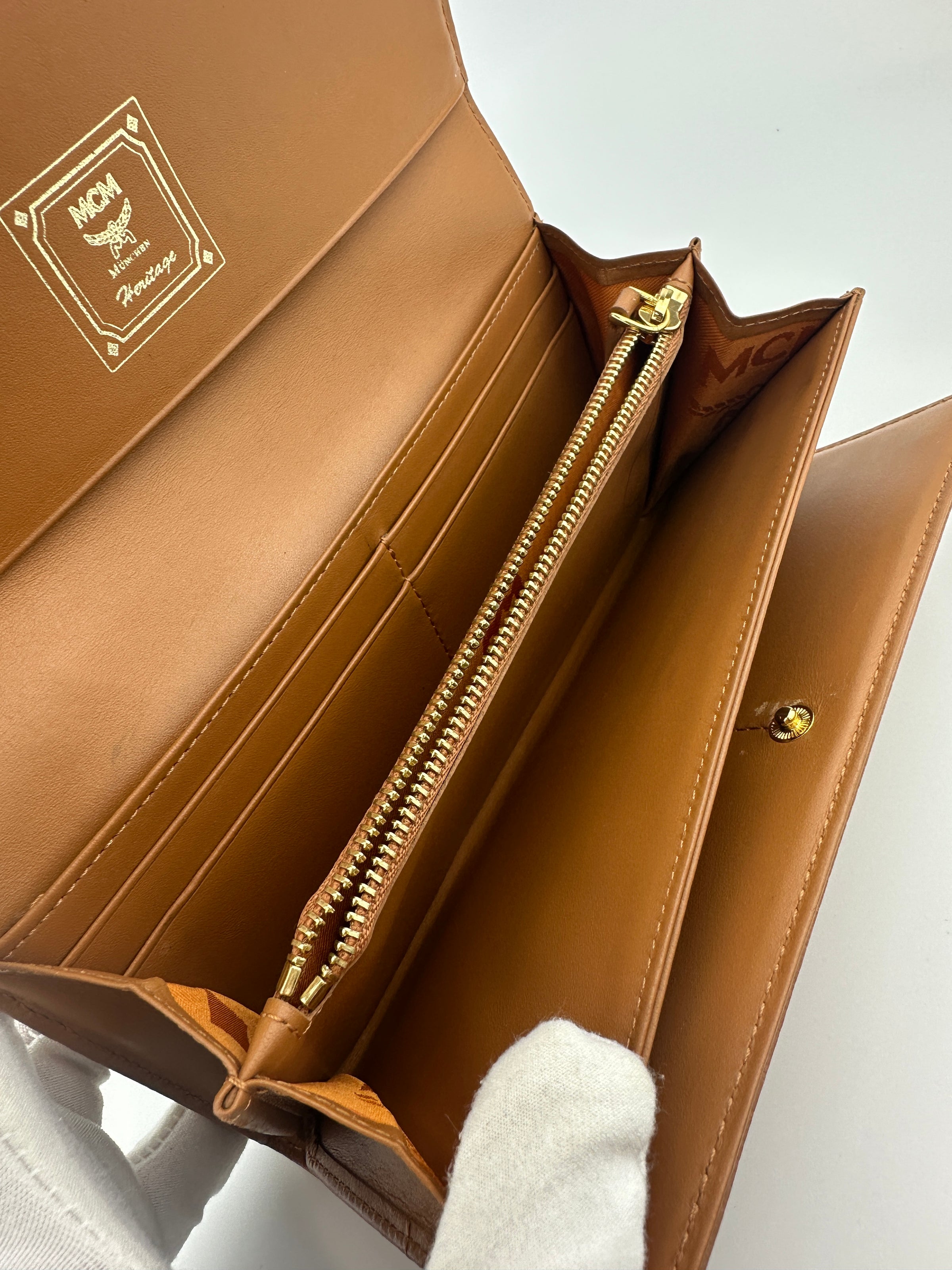 Heritage Line Wallet Synthetic Cognac