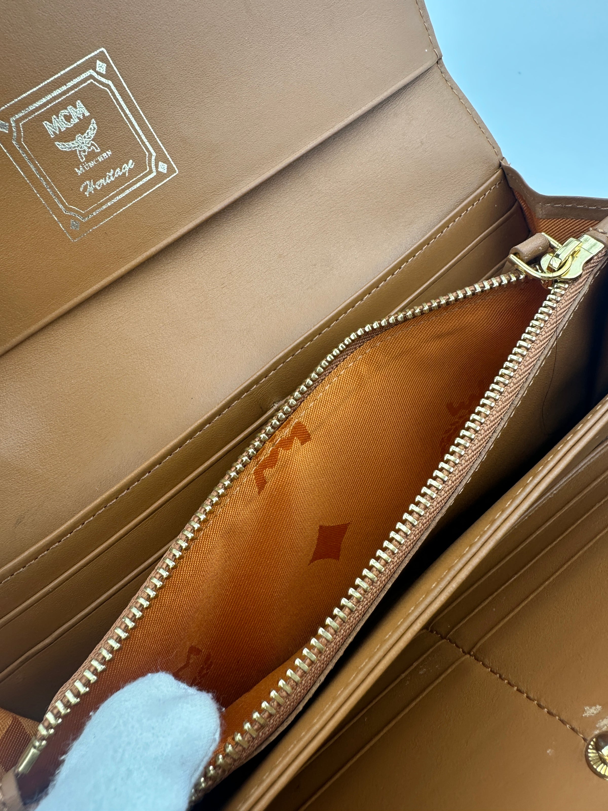 Heritage Line Wallet Synthetic Cognac