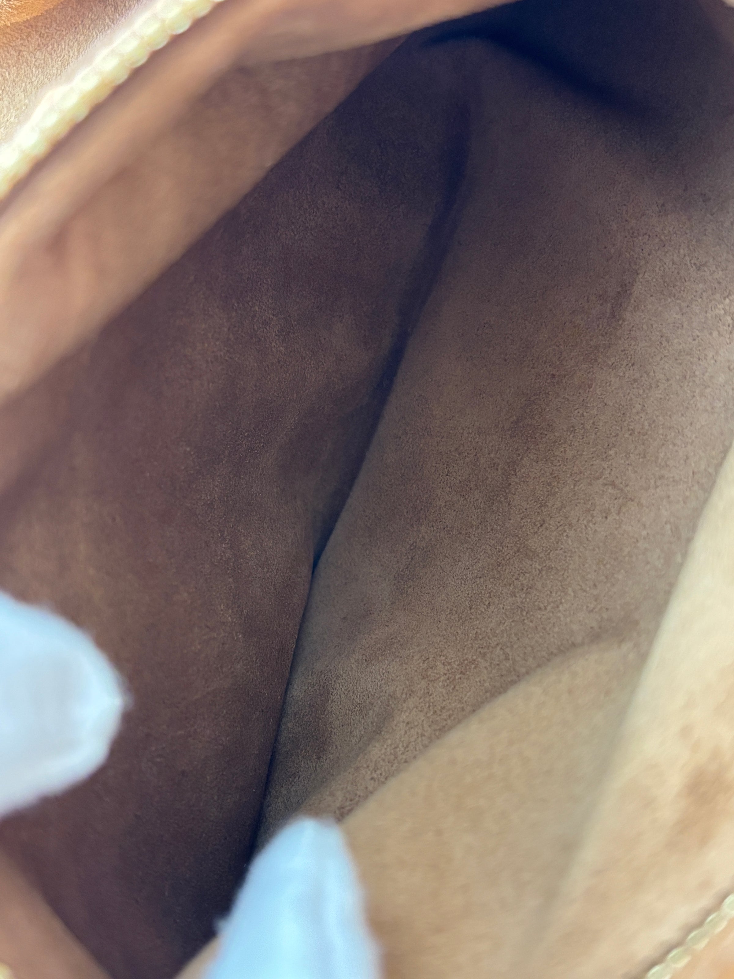 Caramel Swing Leather Shoulder Bag