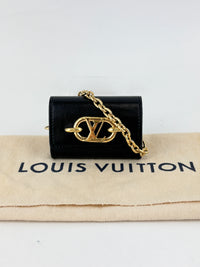 M00829 Link Earphone Holder in Black
