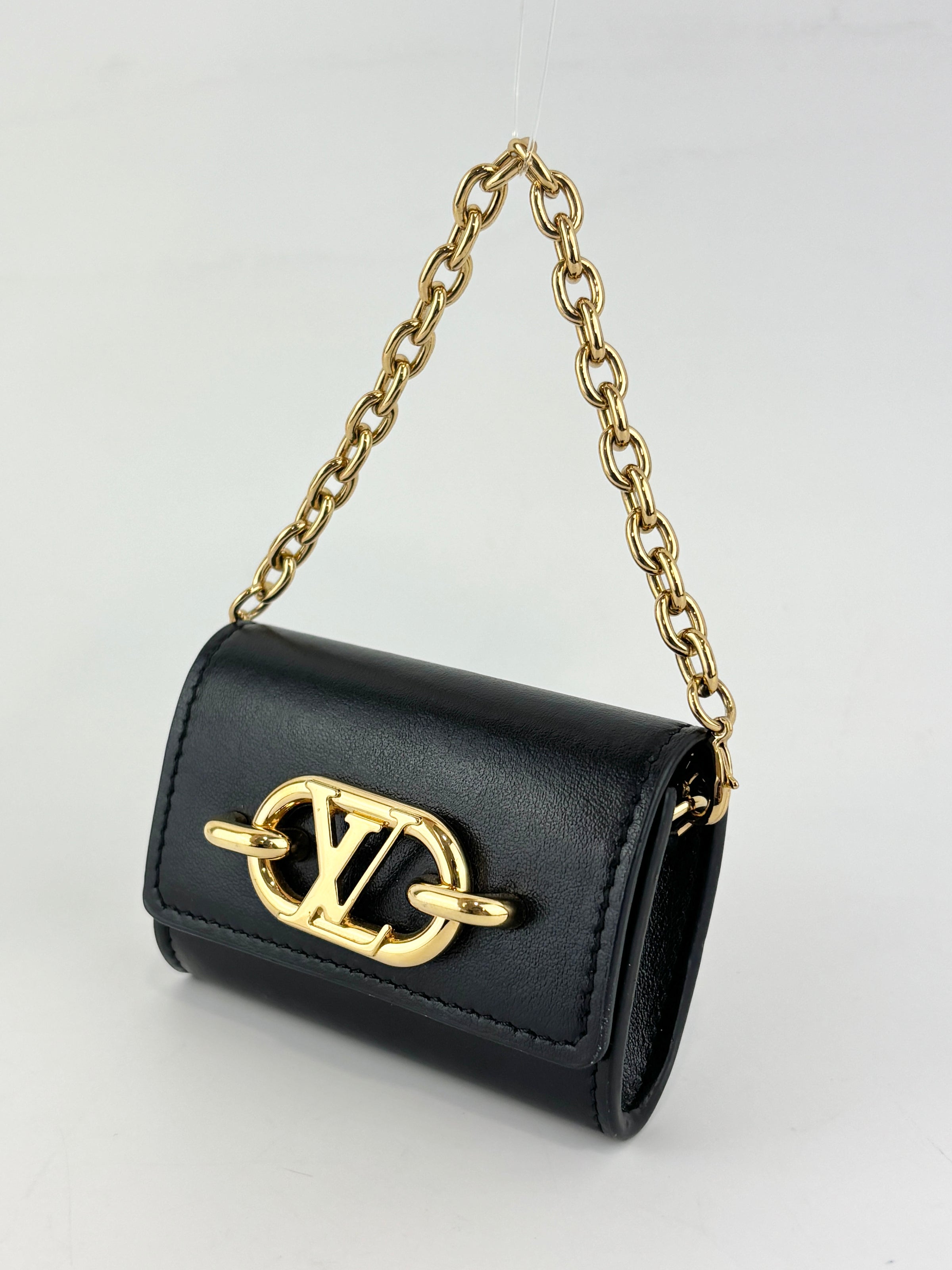 M00829 Link Earphone Holder in Black