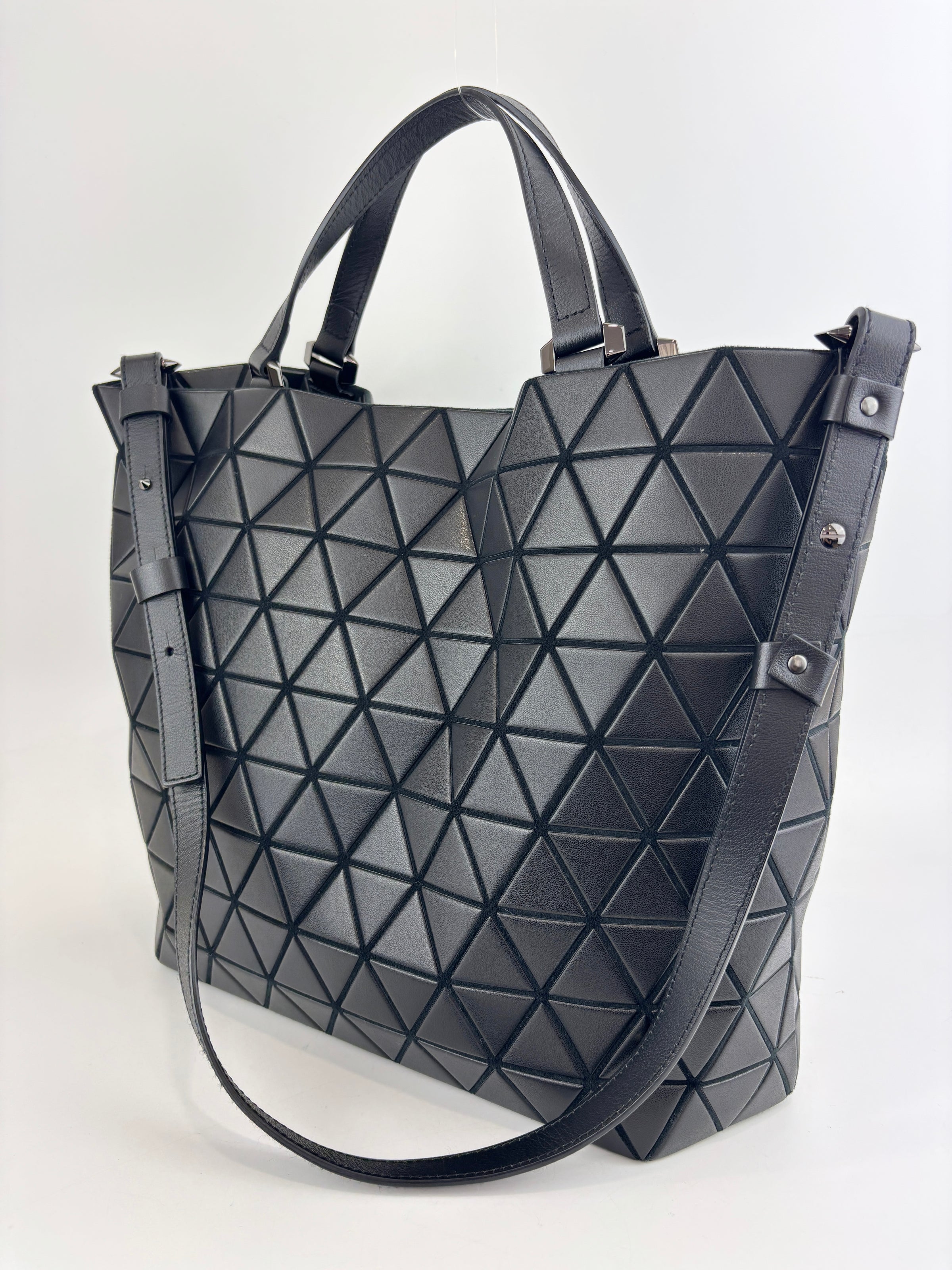 Bao Bao Black Prism Plus