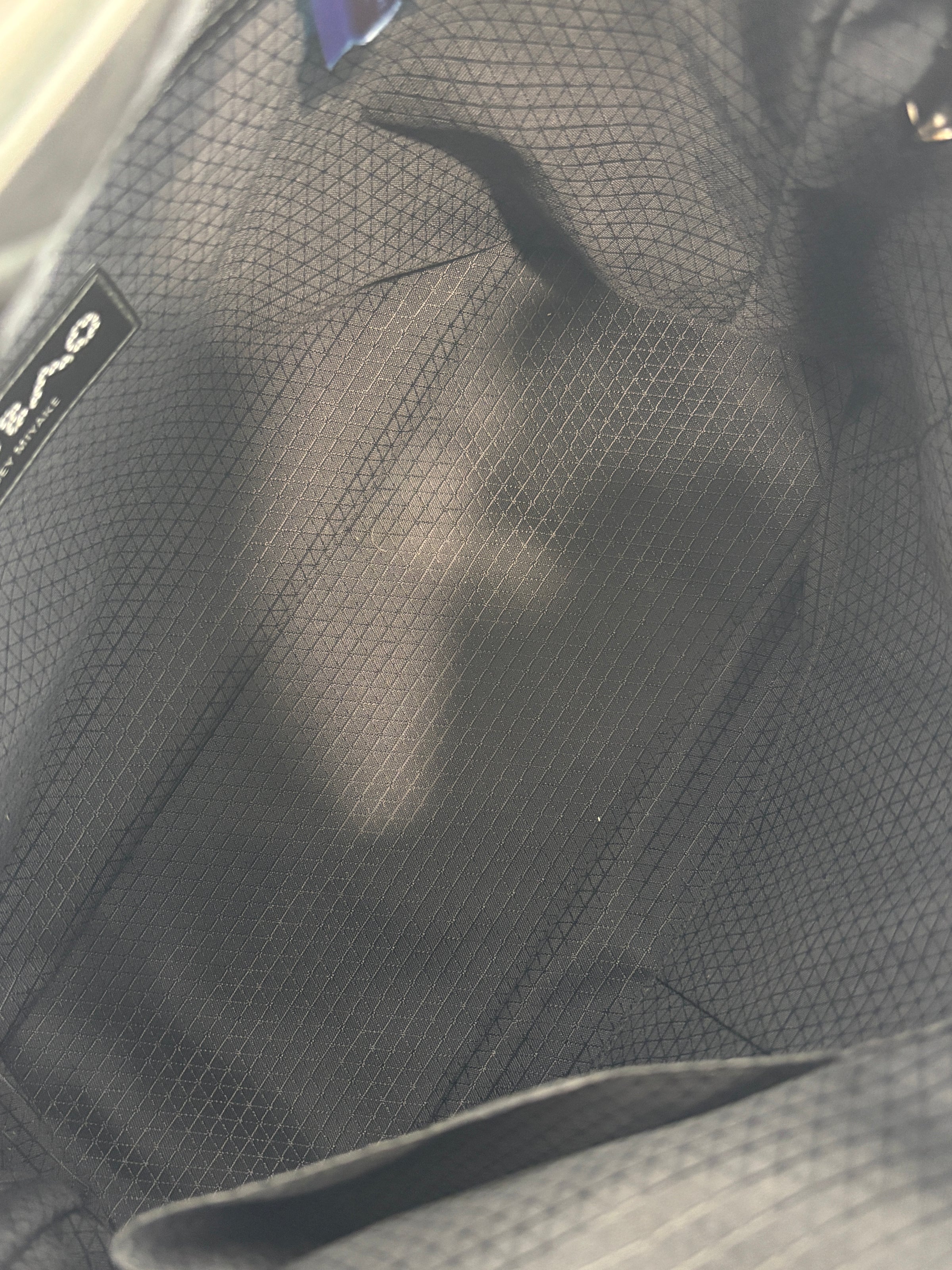 Bao Bao Black Prism Plus