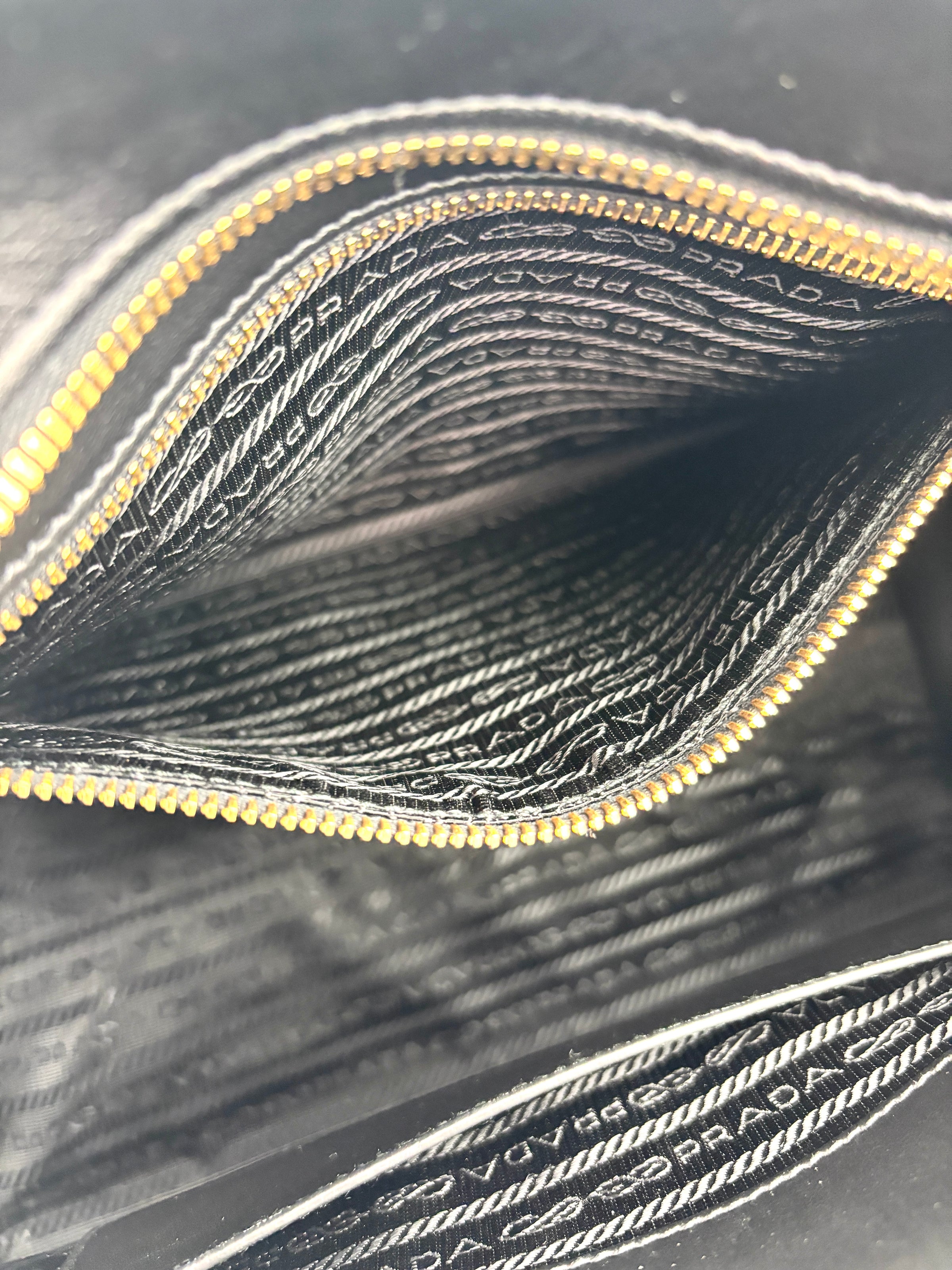 1BA046 Esplanade Satchel Red/Black Saffiano and City Calf Leather