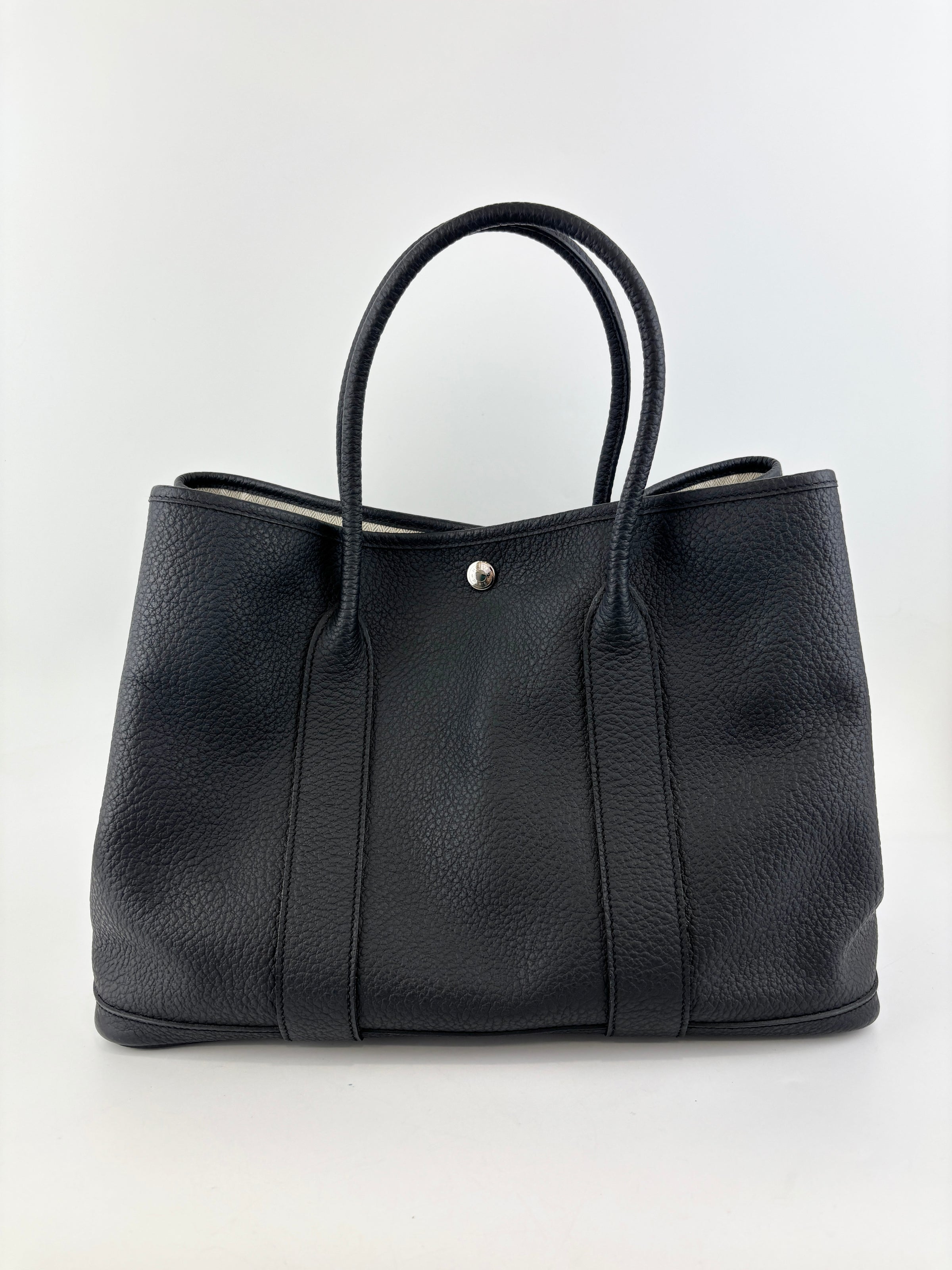 Garden Party 36 Tote Bag in Black