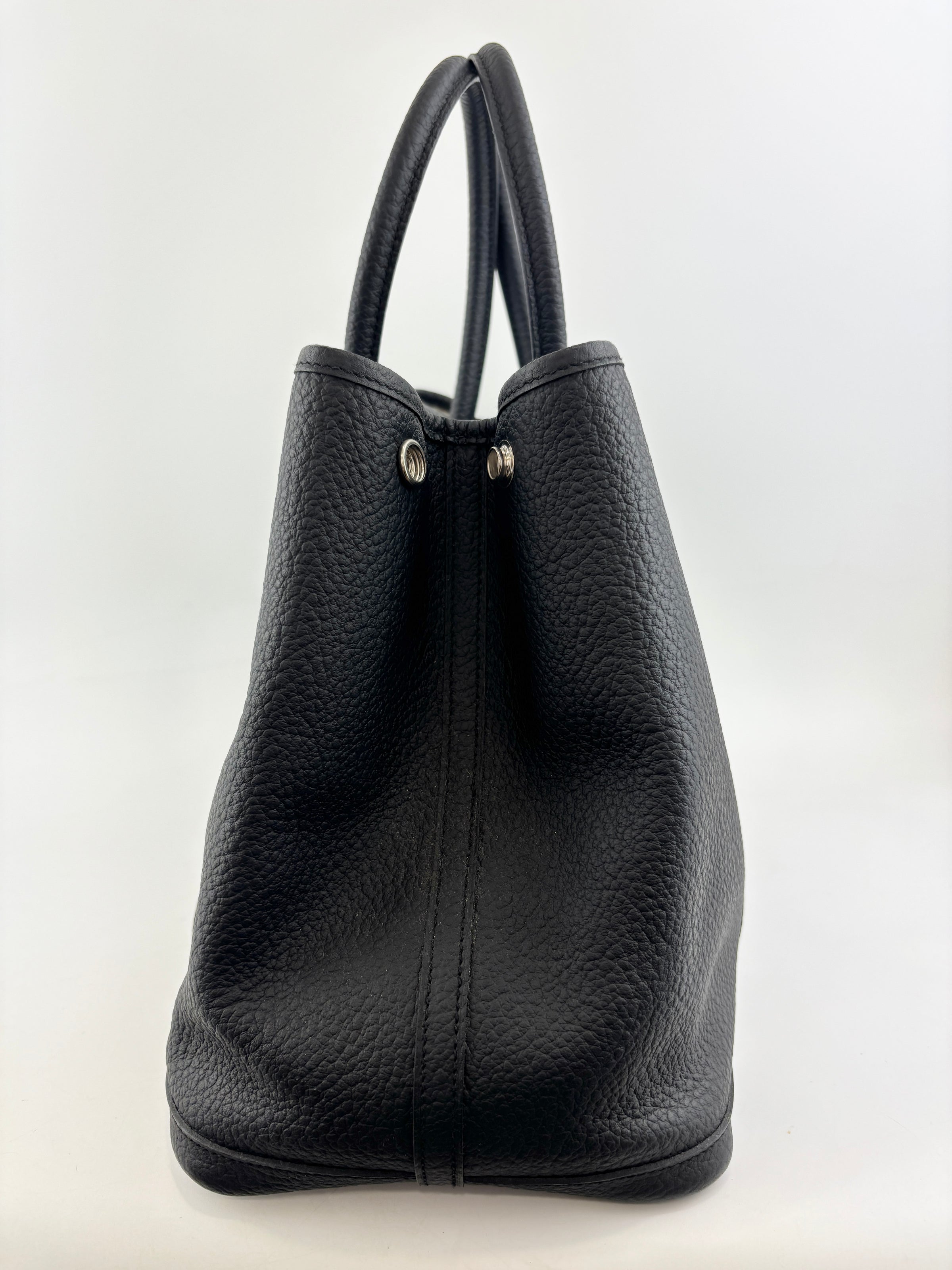 Garden Party 36 Tote Bag in Black