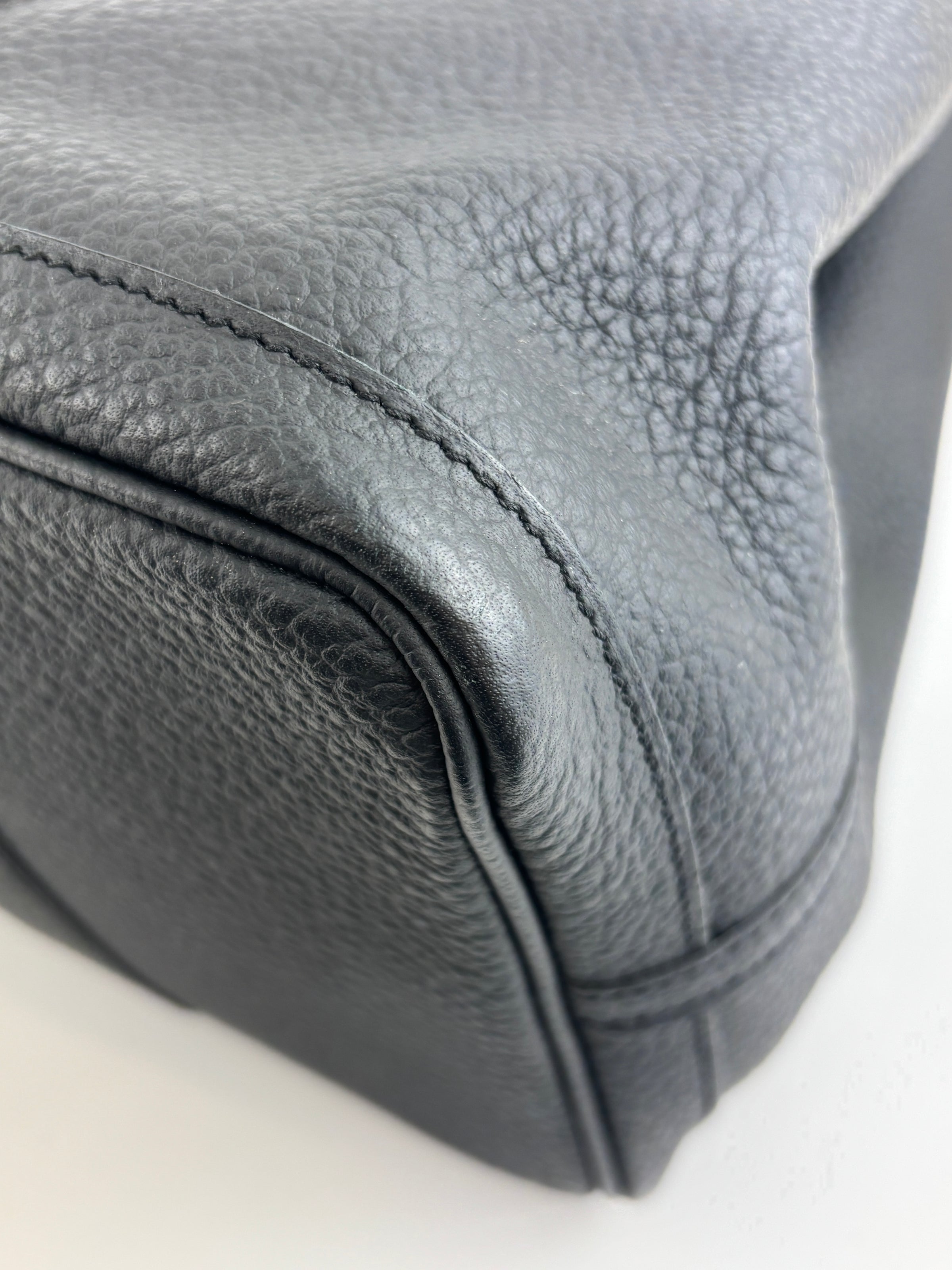 Garden Party 36 Tote Bag in Black