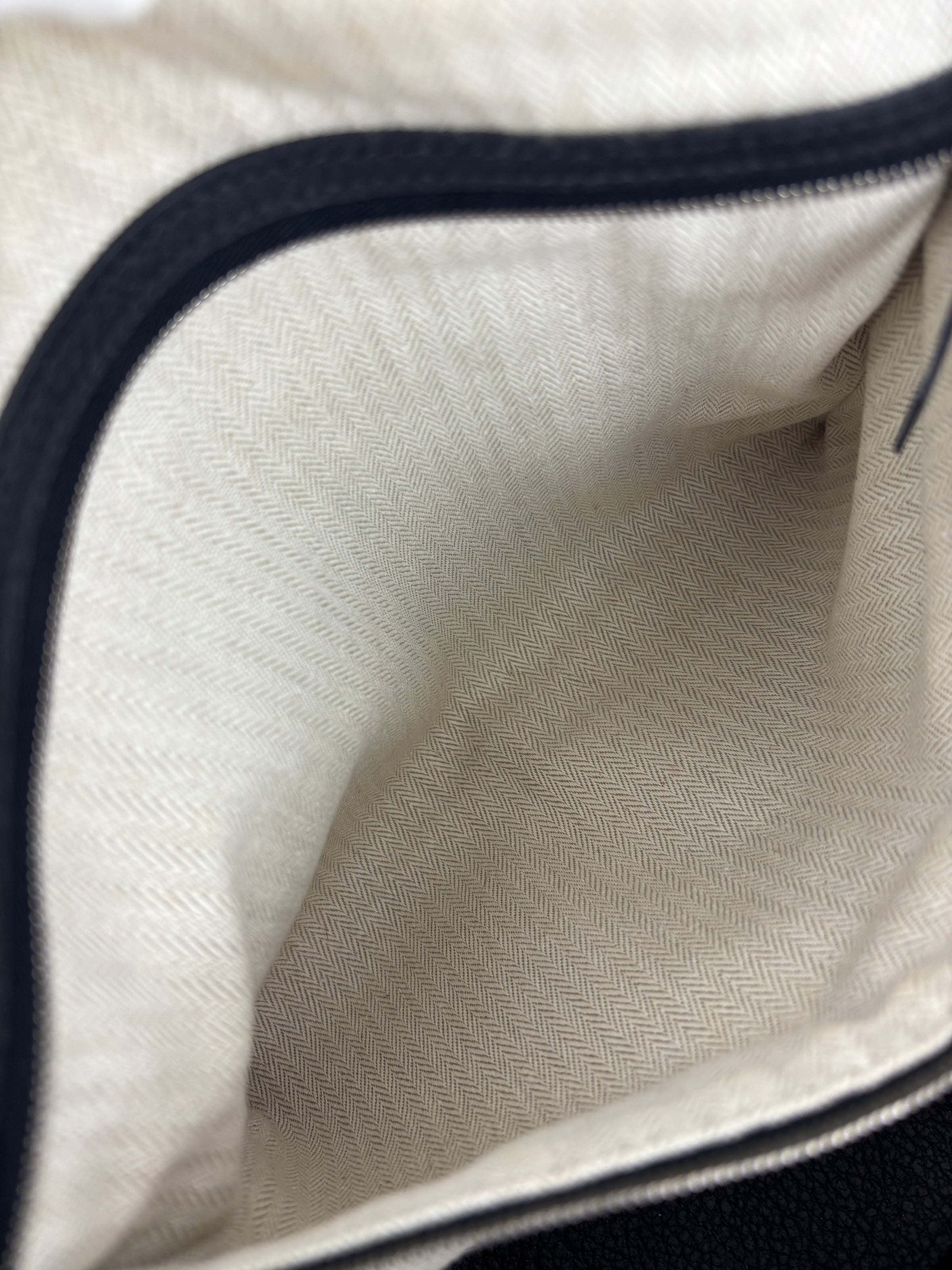 Garden Party 36 Tote Bag in Black