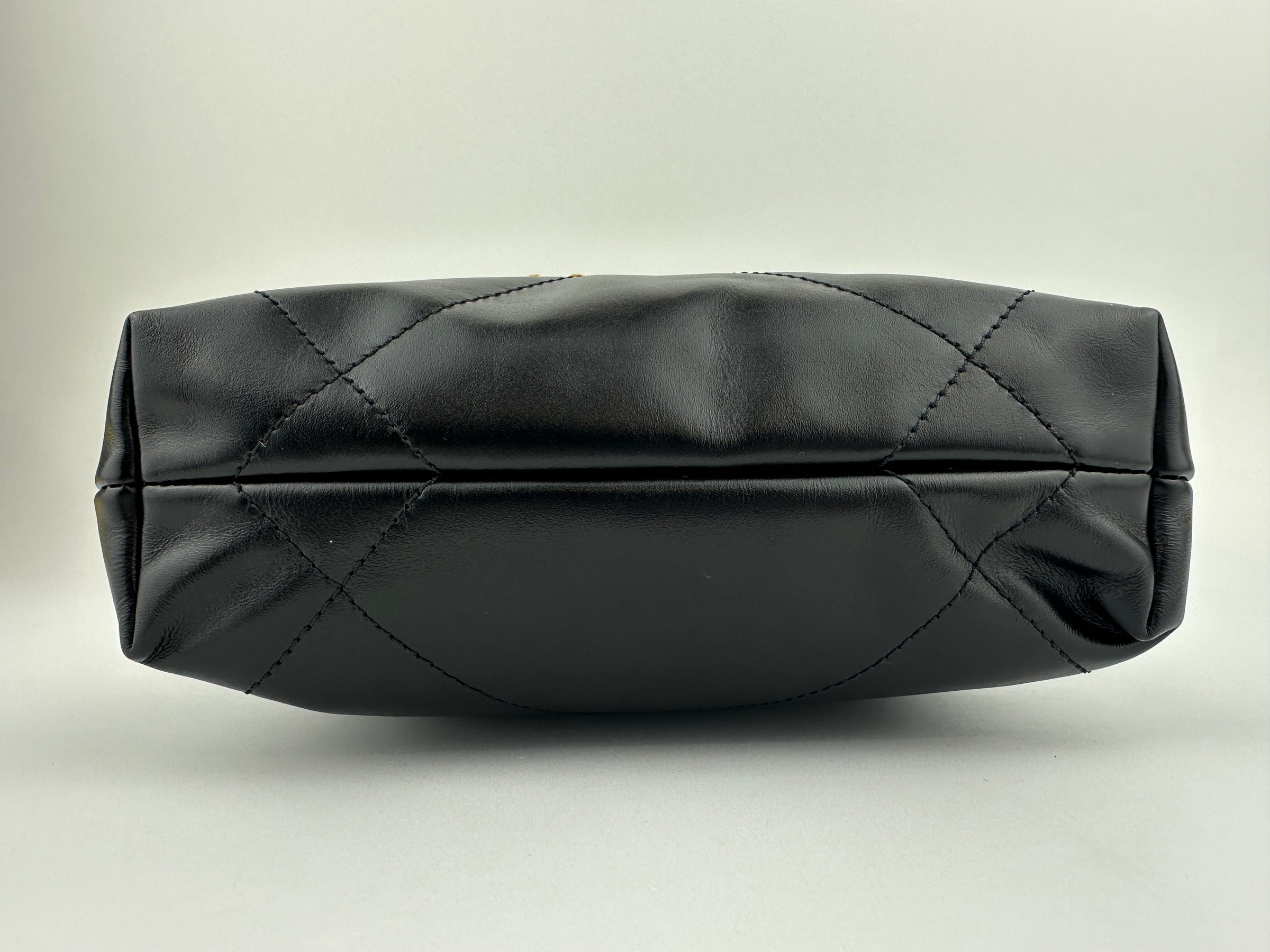 Mini 22 Black Shiny Calfskin & Gold-Tone Metal