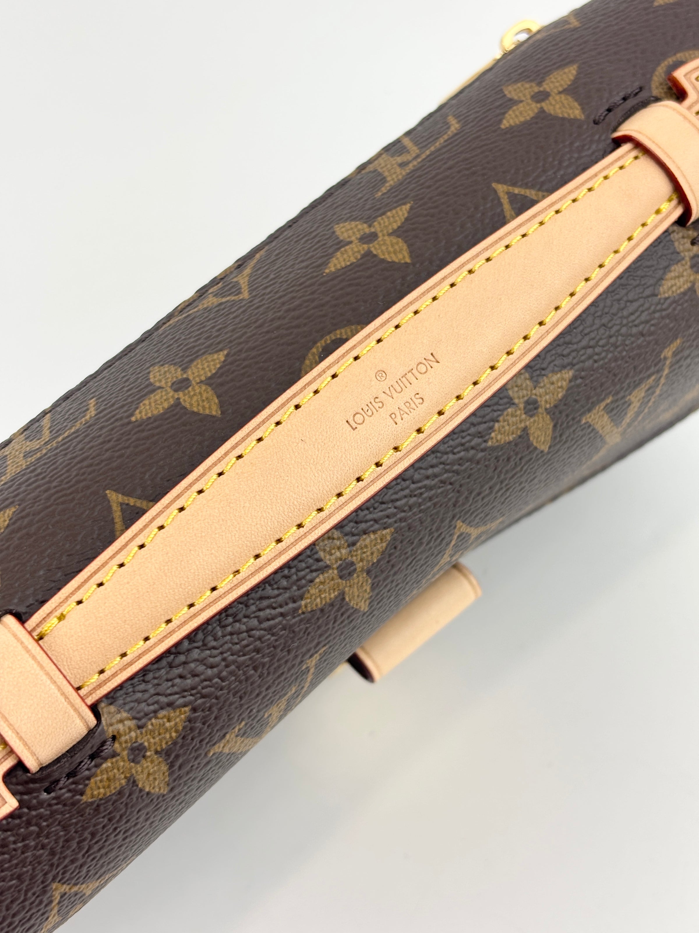 M46279 Pochette Métis East West Monogram Canvas