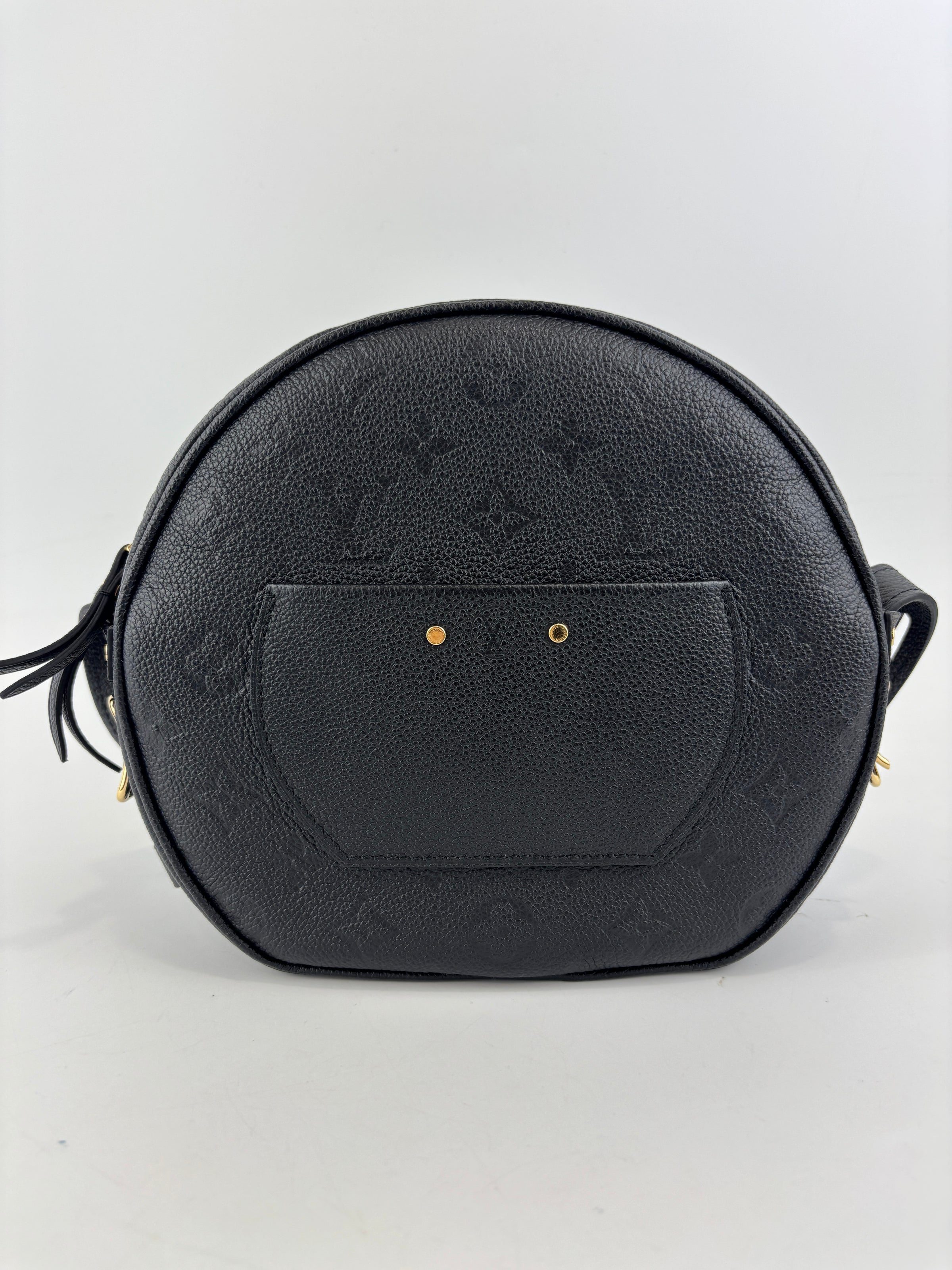 Boîte Chapeau Souple MM Black Monogram Empreinte Leather