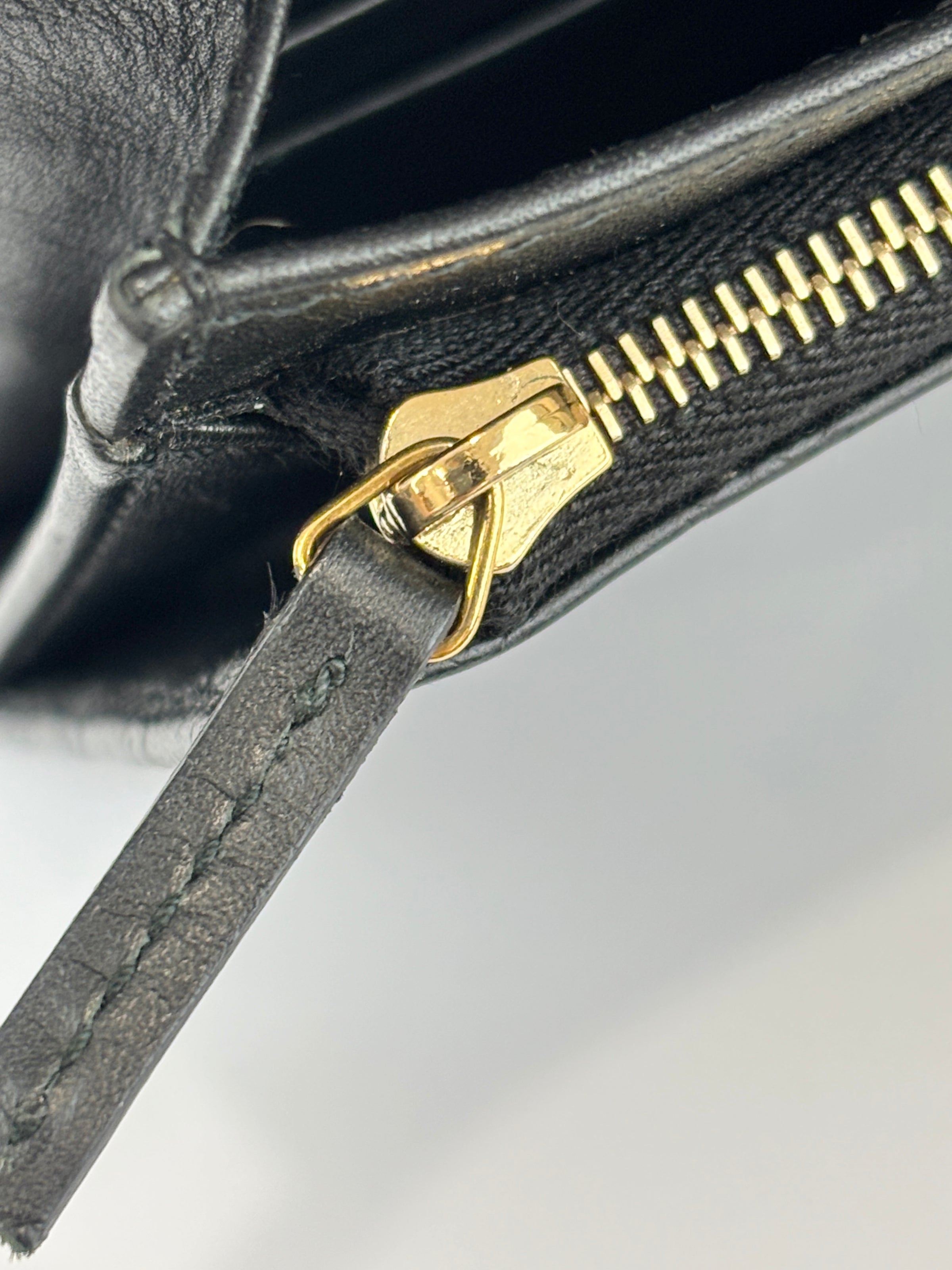 Micro Guccissima Flap Wallet on Chain in Black