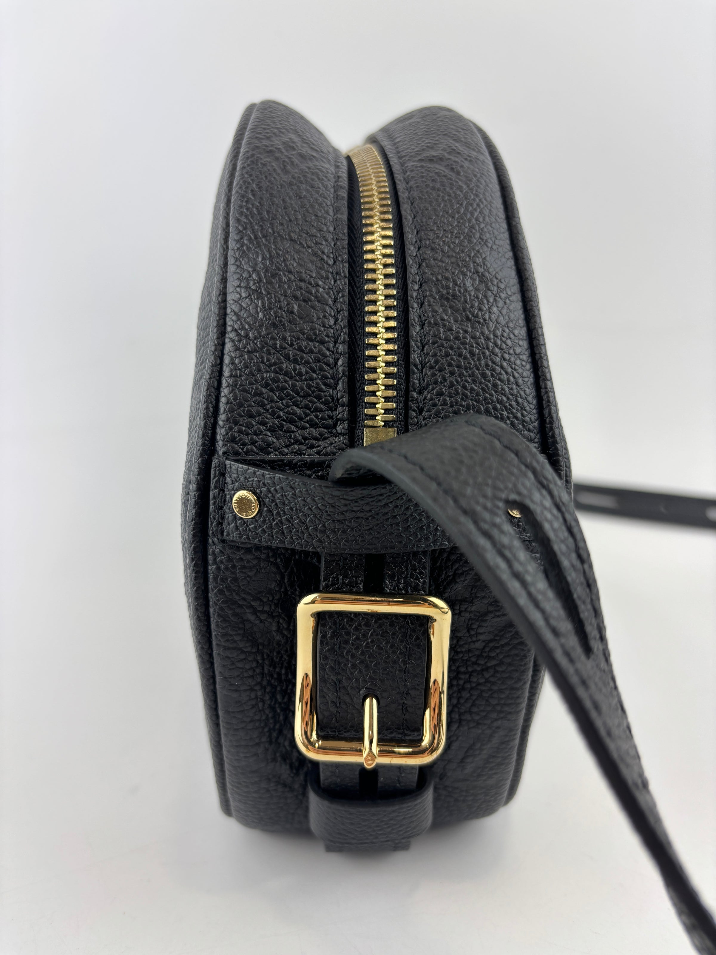 Boîte Chapeau Souple MM Black Monogram Empreinte Leather