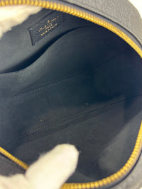 Boîte Chapeau Souple MM Black Monogram Empreinte Leather