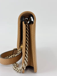 Interlocking G Wallet on Chain in Light Brown Pebbled Leather