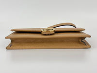 Interlocking G Wallet on Chain in Light Brown Pebbled Leather