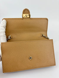 Interlocking G Wallet on Chain in Light Brown Pebbled Leather