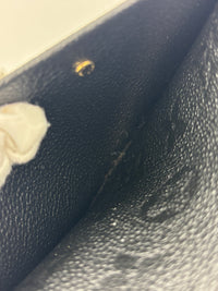 Boîte Chapeau Souple MM Black Monogram Empreinte Leather