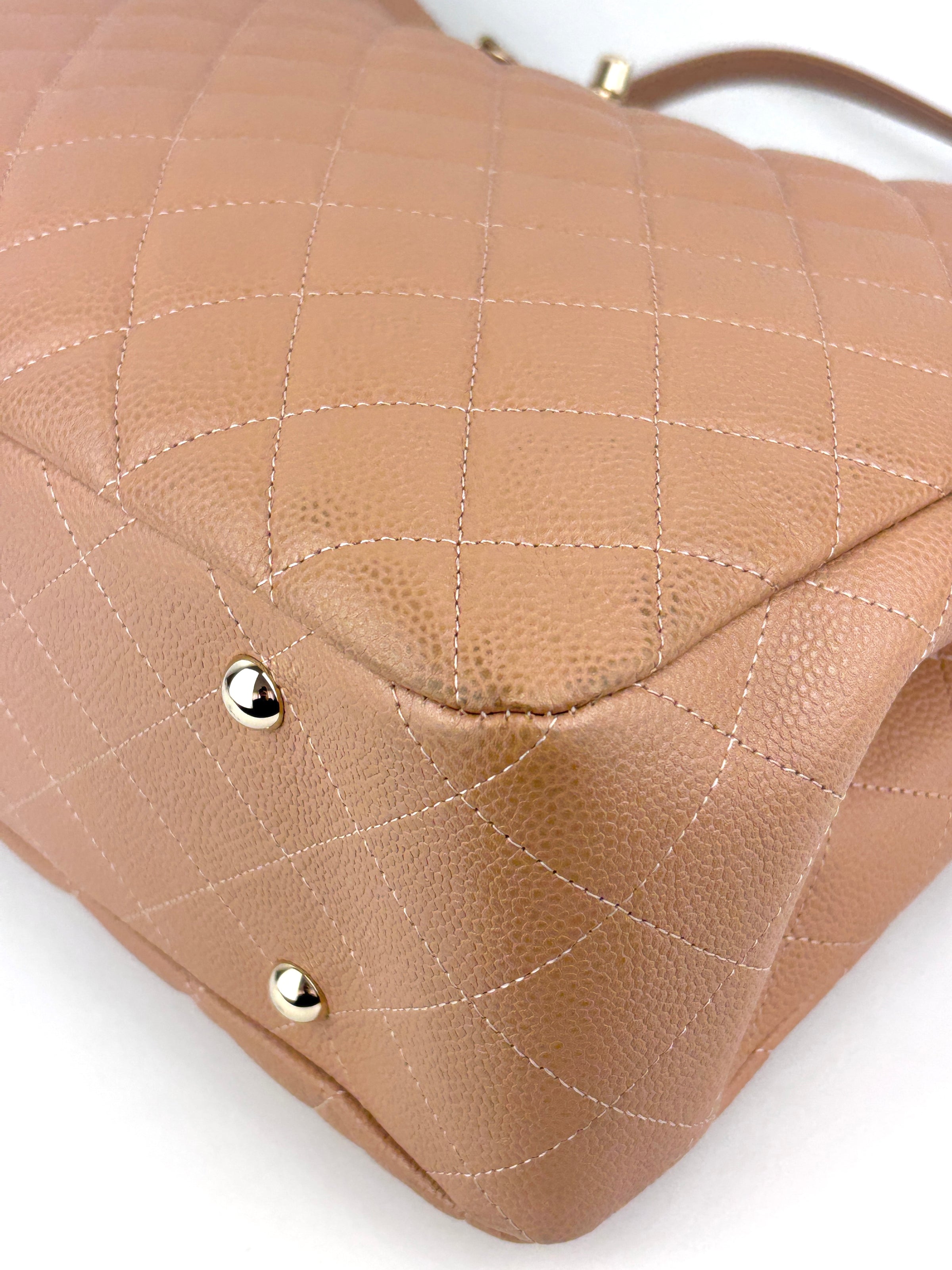 A91046 Calfskin Quilted Large Classic Shopping Tote Beige LGHW