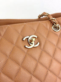 A91046 Calfskin Quilted Large Classic Shopping Tote Beige LGHW