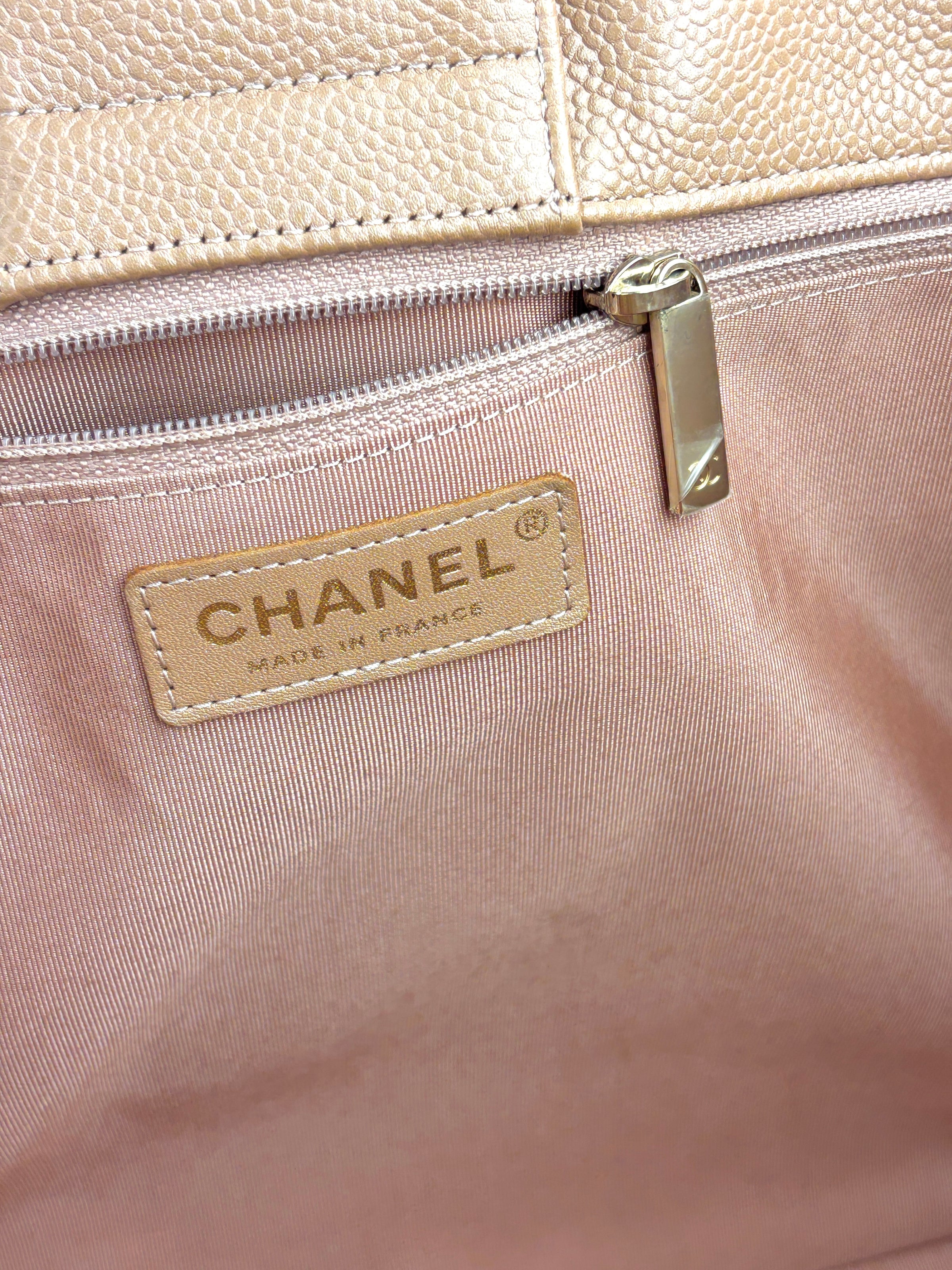 A91046 Calfskin Quilted Large Classic Shopping Tote Beige LGHW