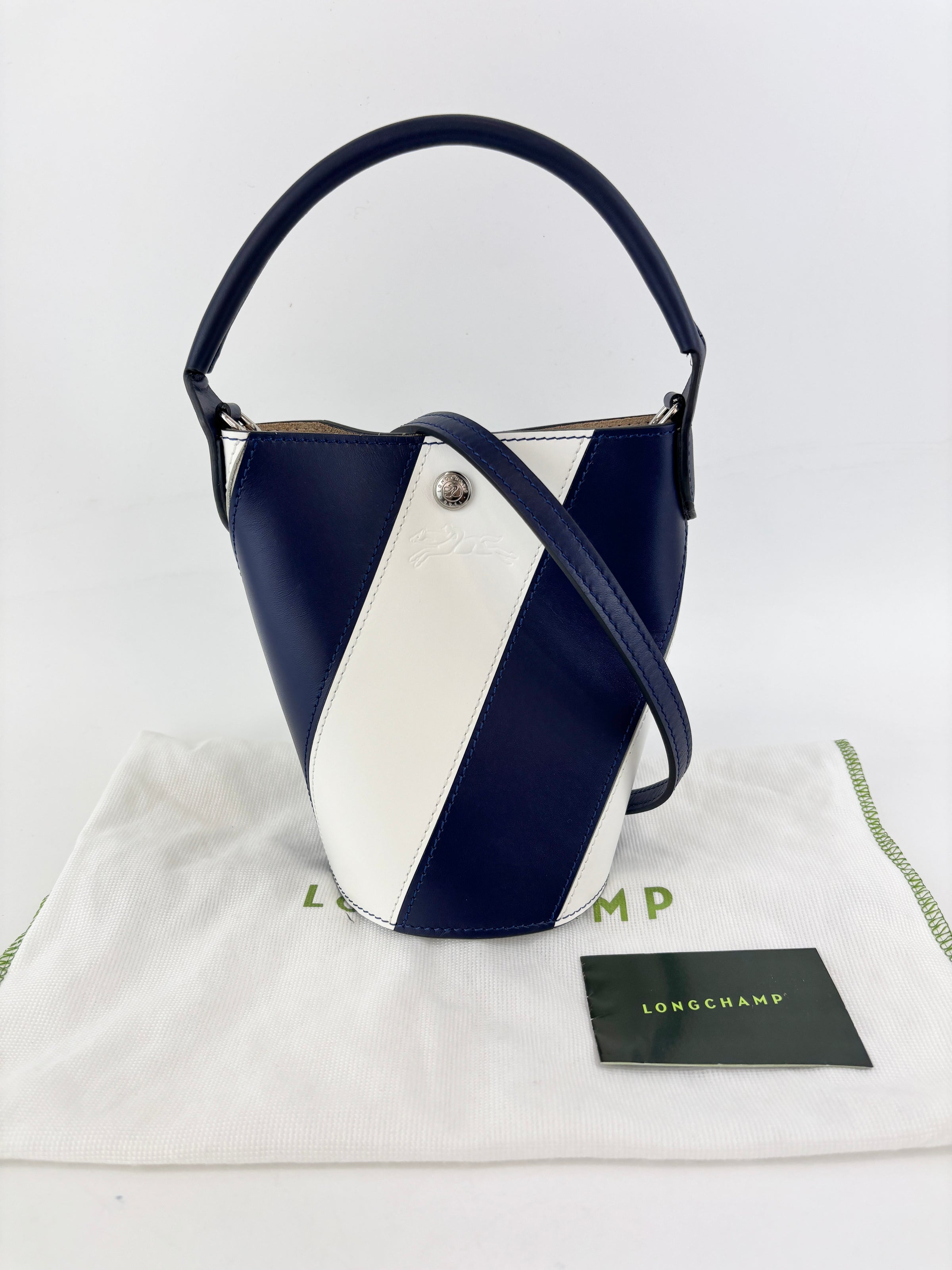 Epure Bucket Bag Navy and White