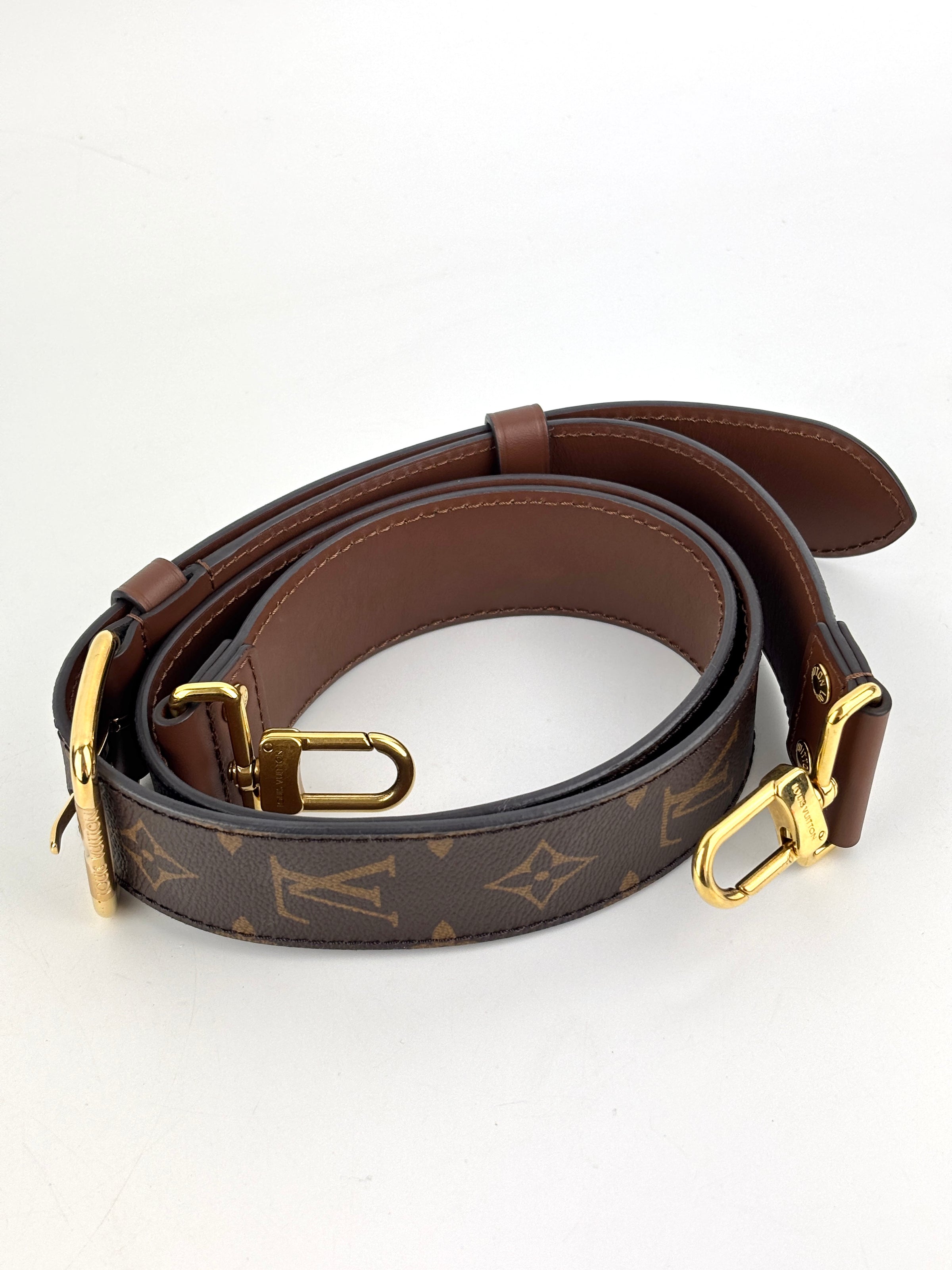 M57835 Papillon Trunk