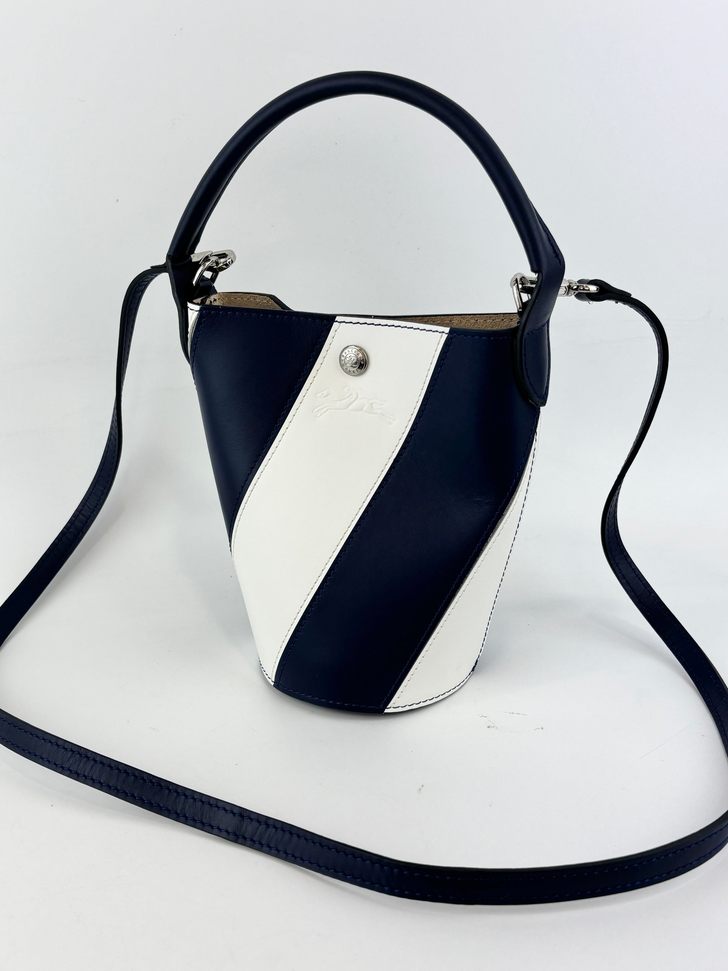 Epure Bucket Bag Navy and White