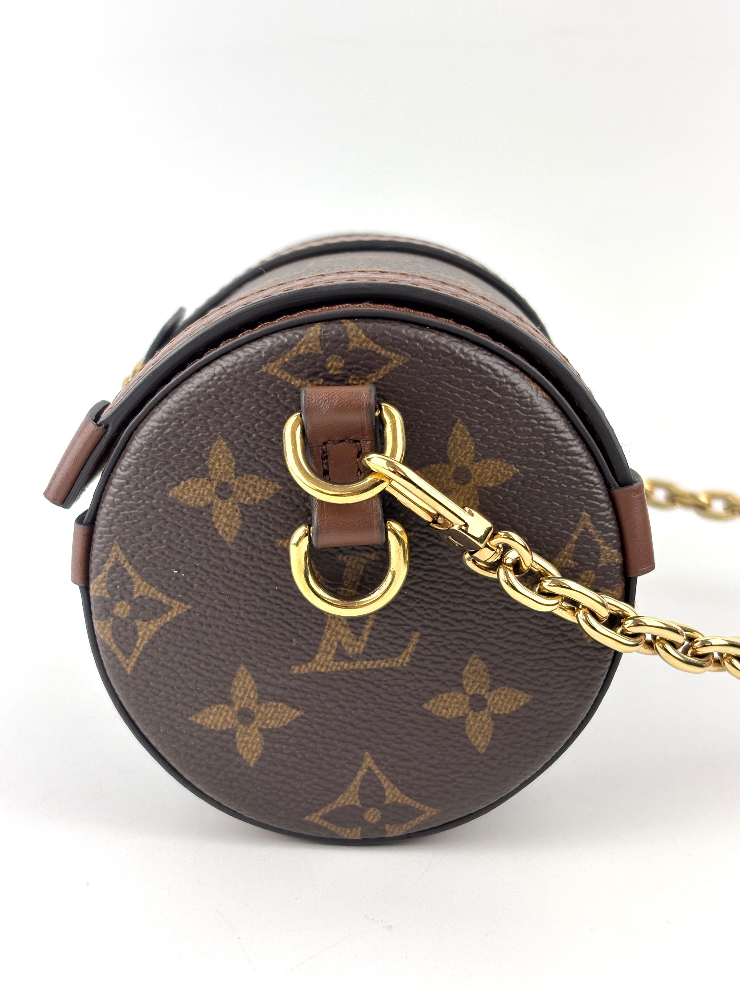 M57835 Papillon Trunk