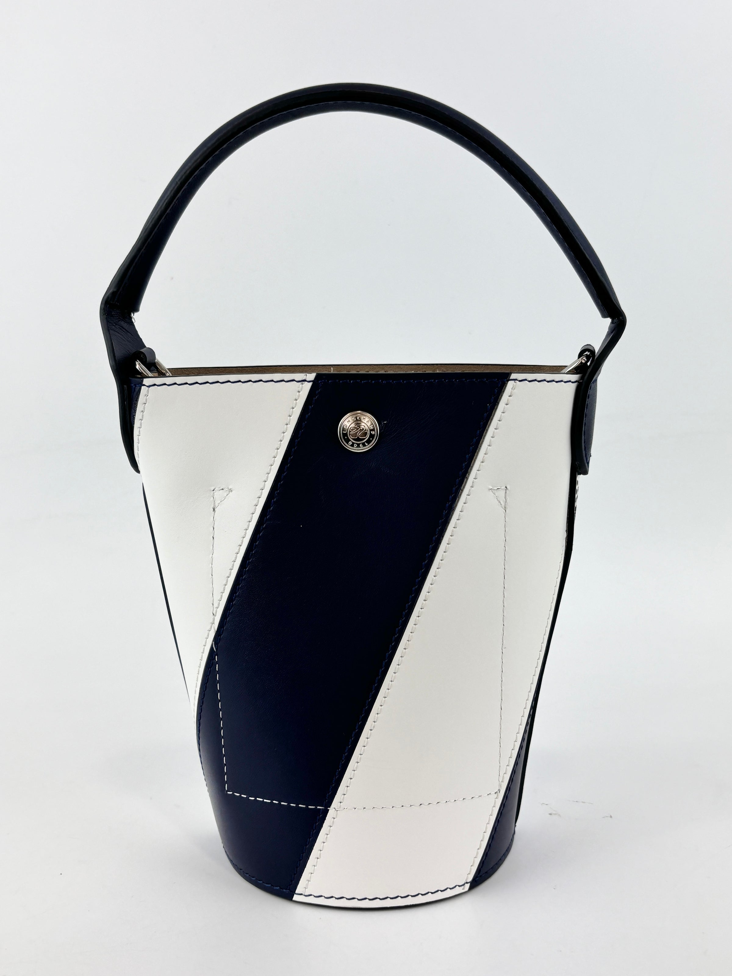 Epure Bucket Bag Navy and White