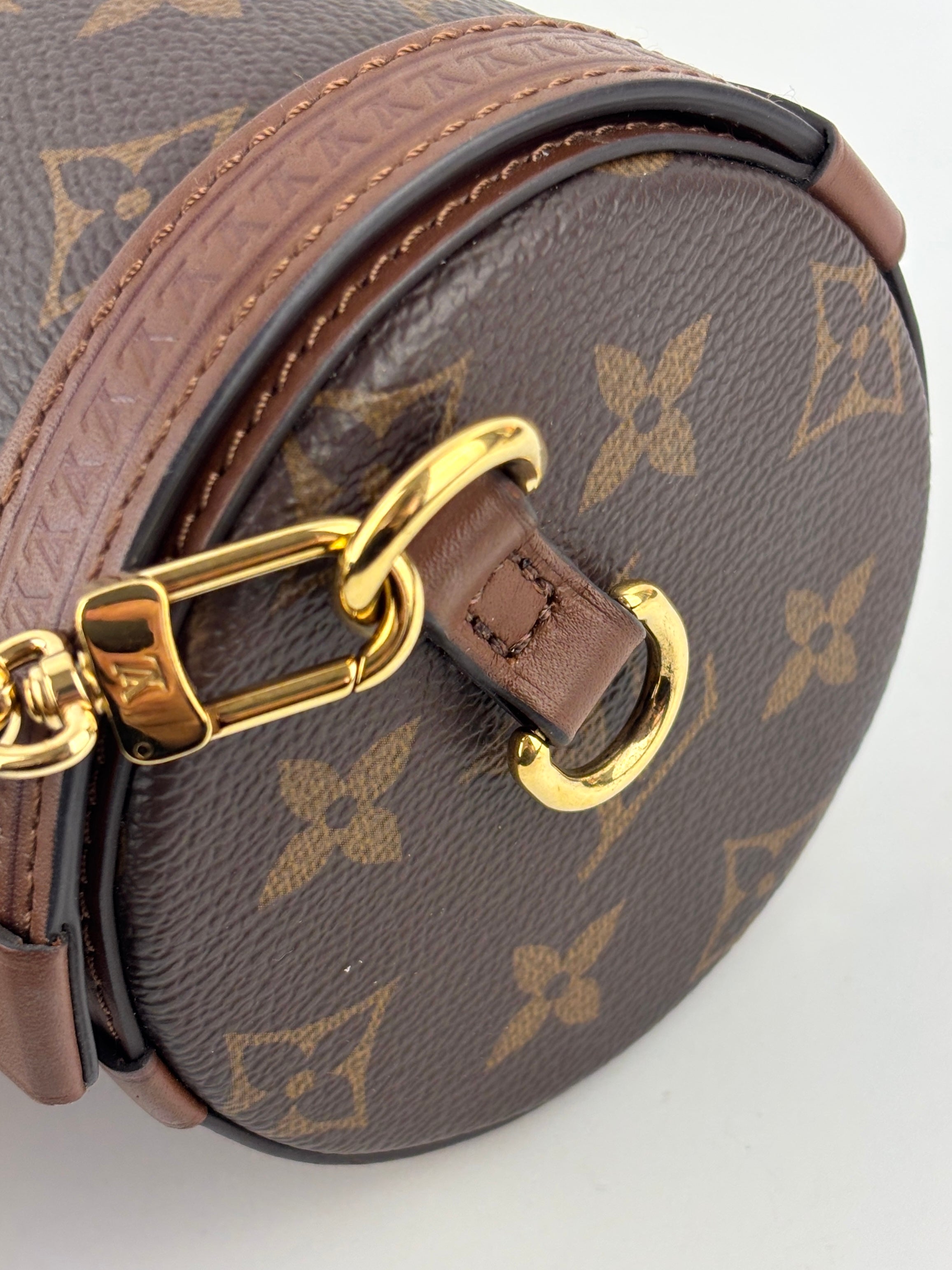 M57835 Papillon Trunk