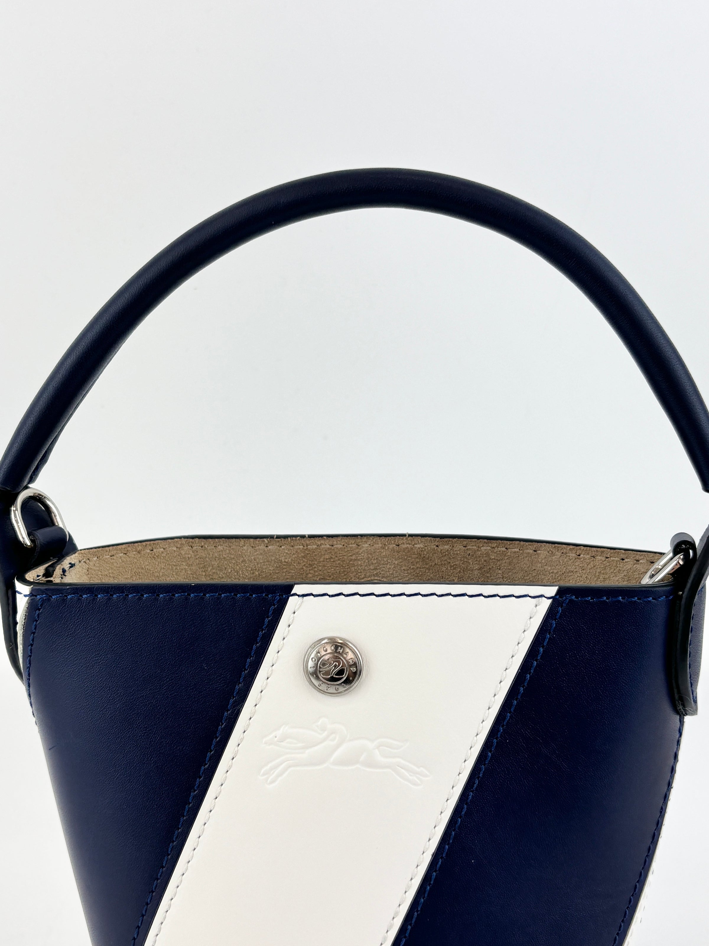 Epure Bucket Bag Navy and White