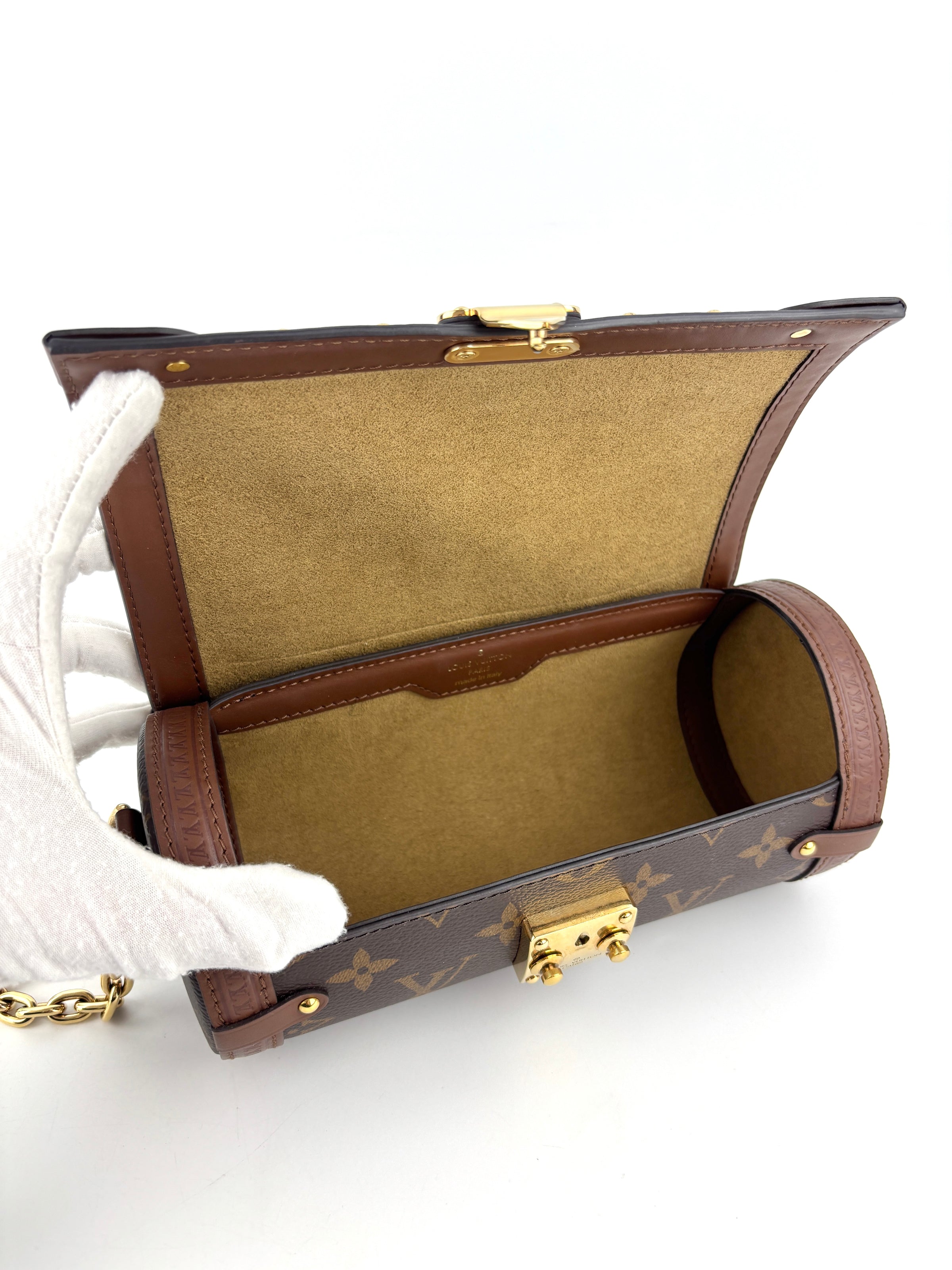 M57835 Papillon Trunk