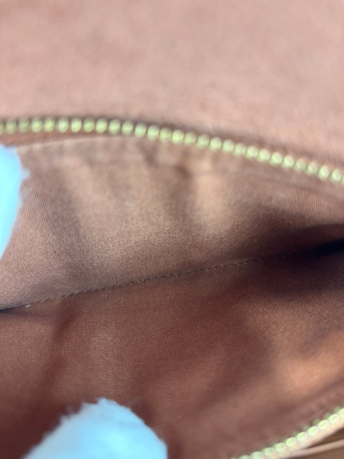 CE774 Tabby Chain Clutch in Signature Canvas
