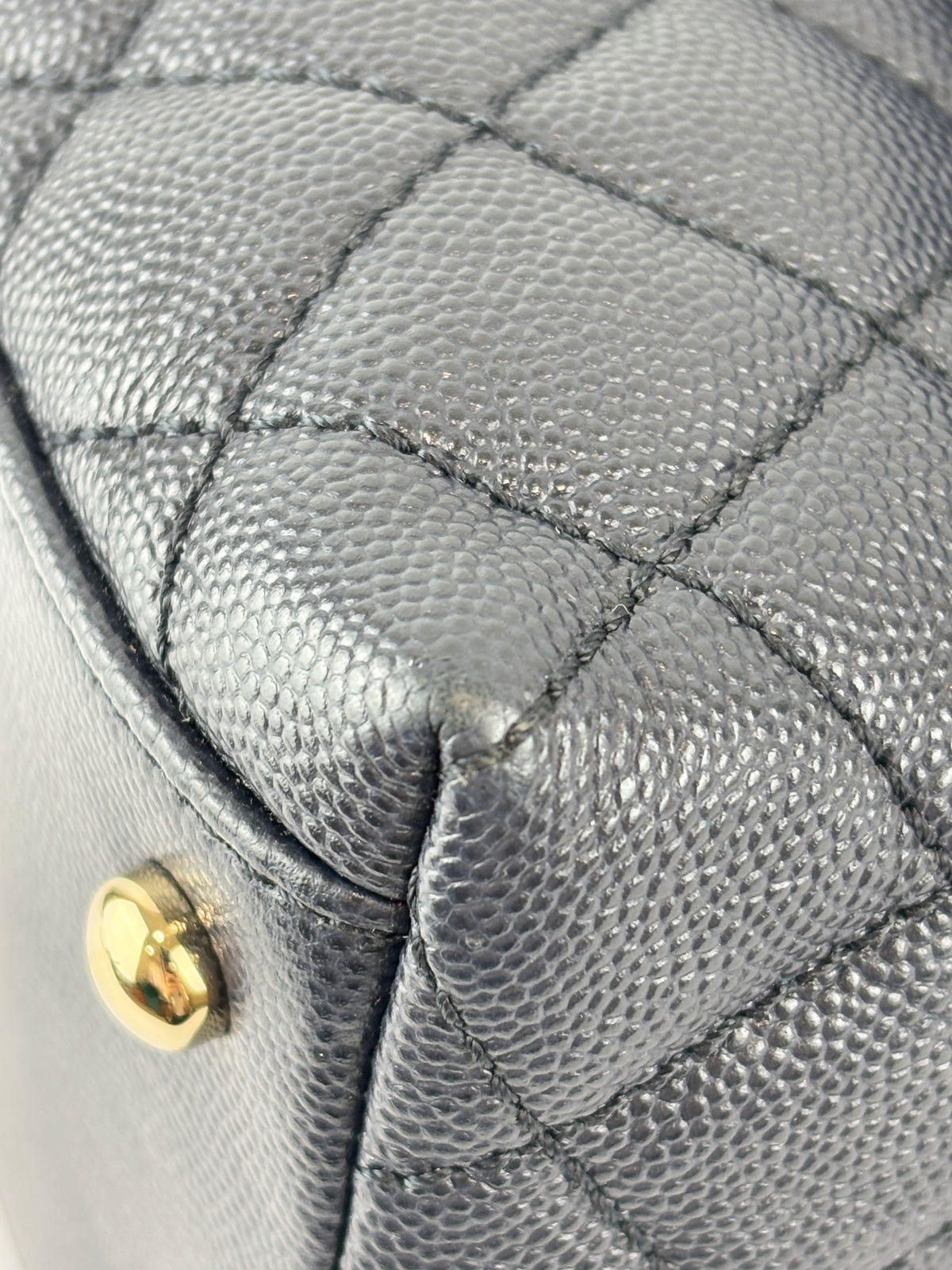 29cm Medium Coco Handle in Navy Caviar GHW