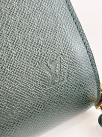 M30182 Baikal Clutch Ardoise/Green Taiga Leather GHW