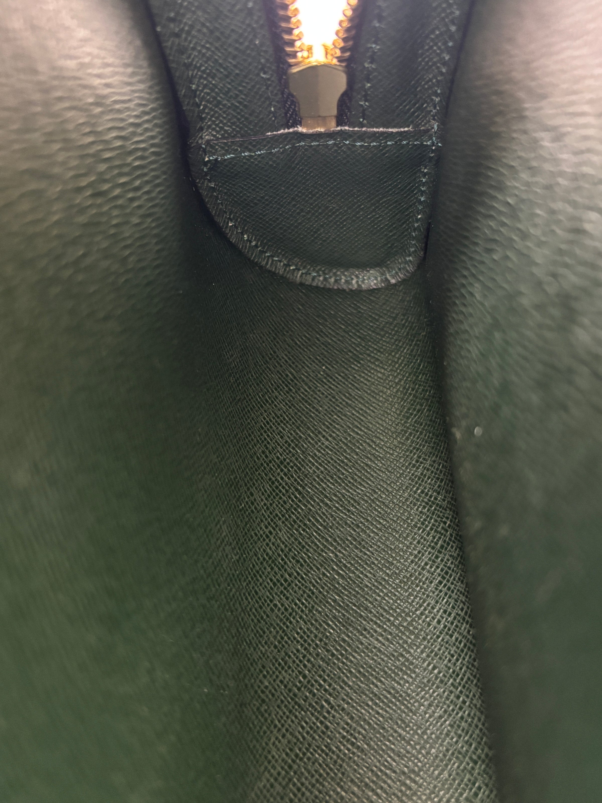 M30182 Baikal Clutch Ardoise/Green Taiga Leather GHW