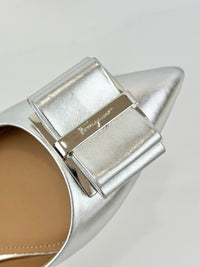 Zeri Pointed Toe Flat Metallic Silver Calfskin Size 38.5