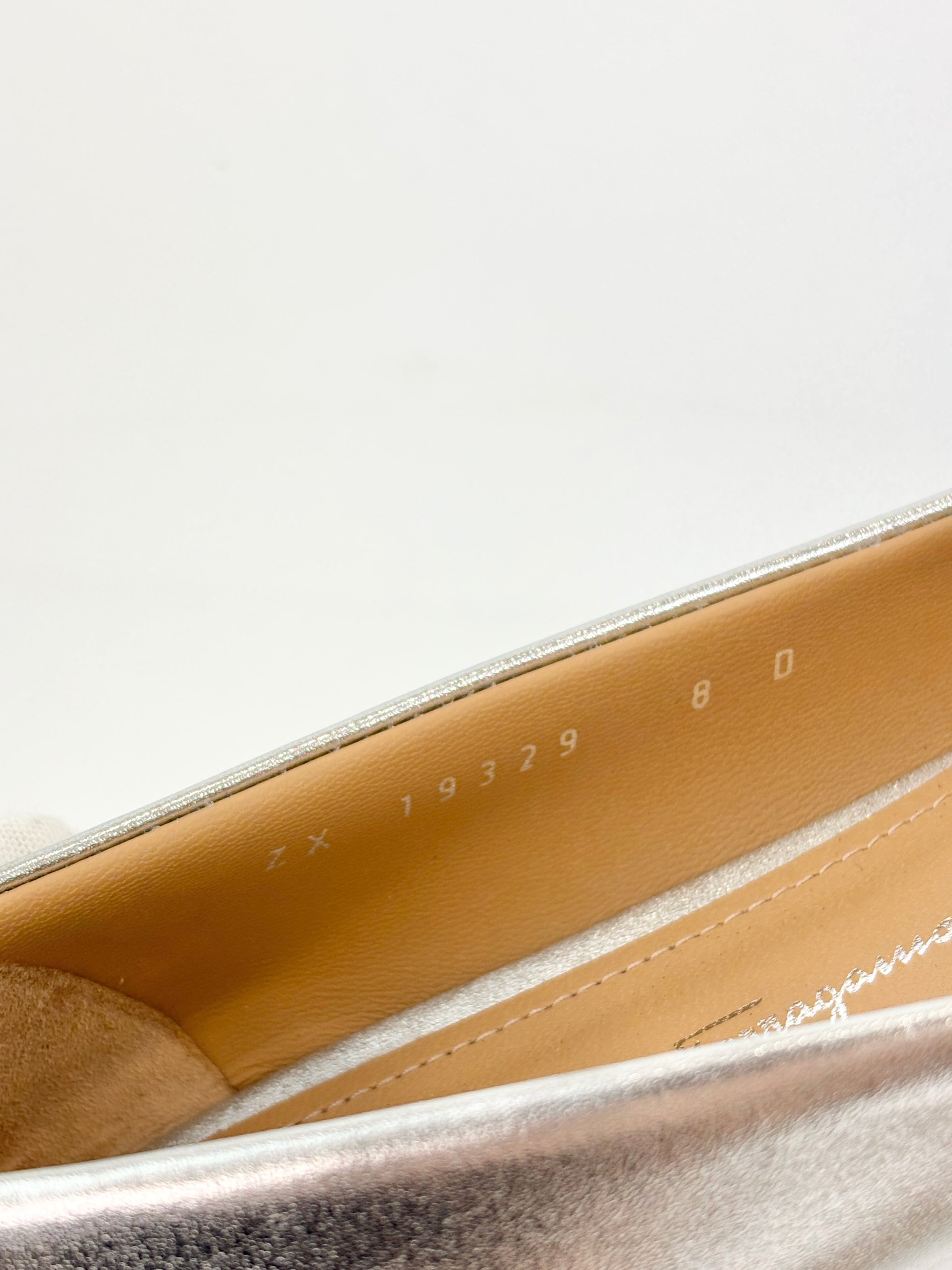 Zeri Pointed Toe Flat Metallic Silver Calfskin Size 38.5
