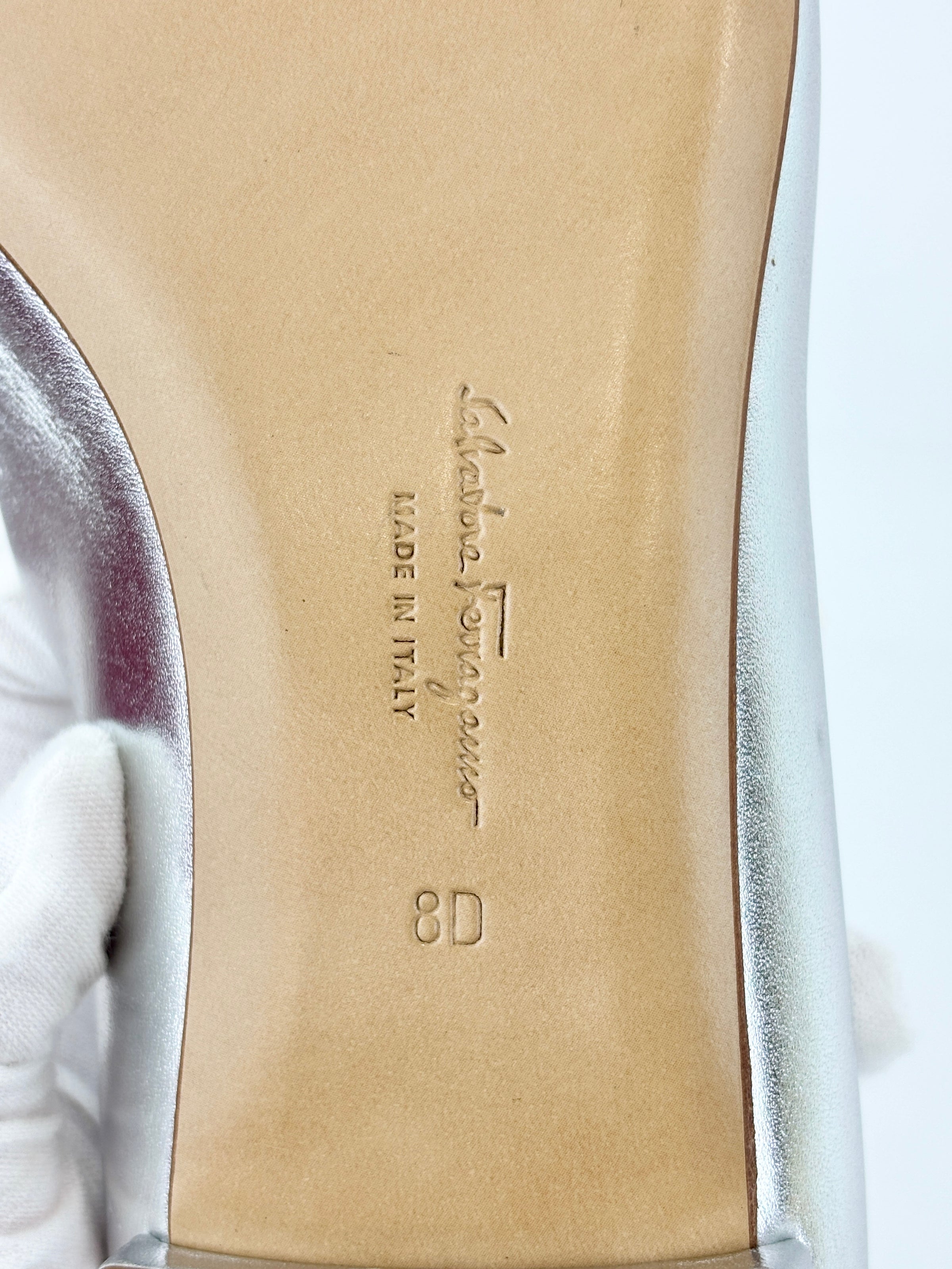 Zeri Pointed Toe Flat Metallic Silver Calfskin Size 38.5